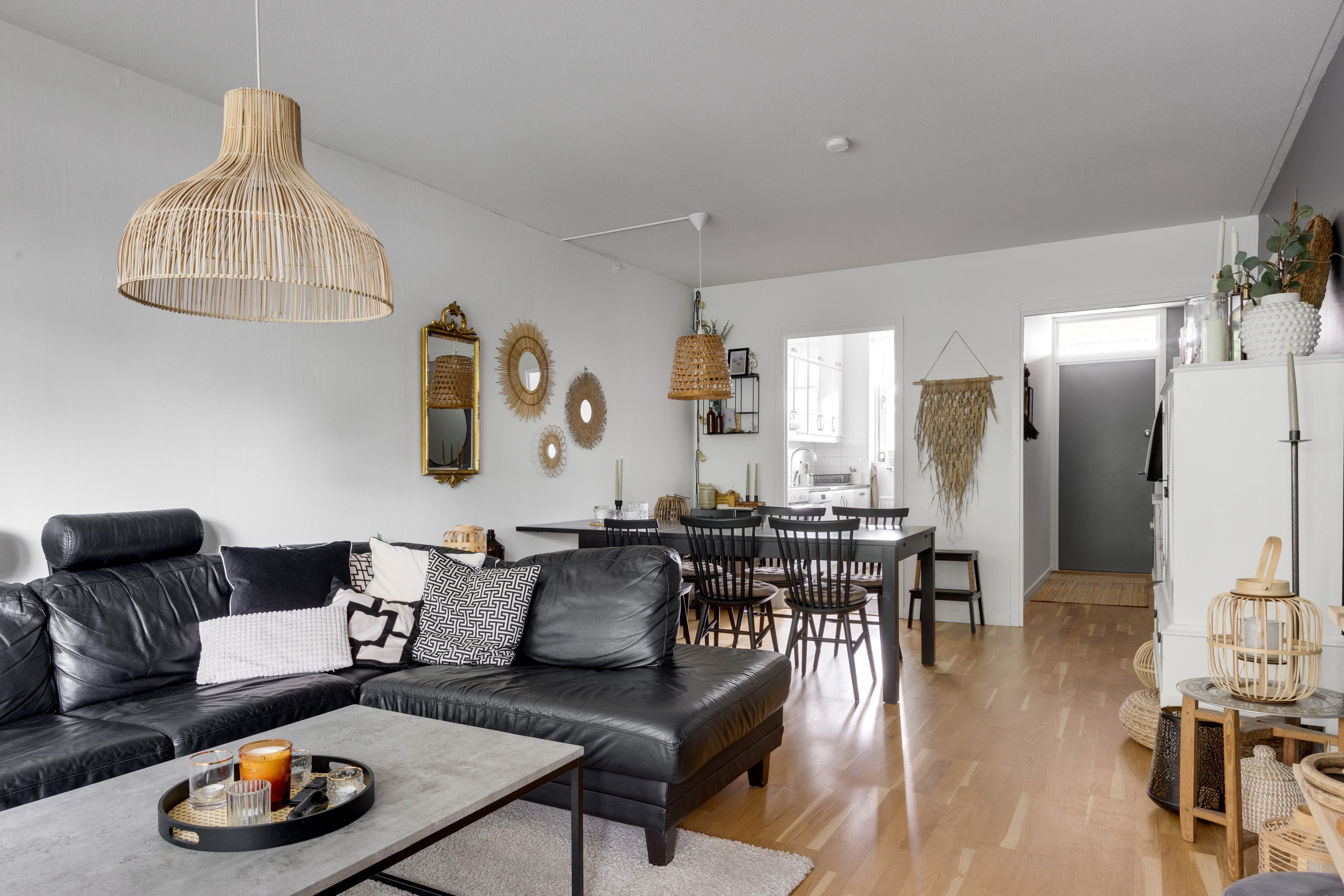 Bostadsbild från Gräslöksgatan 20, Såld i Årsta, Uppsala