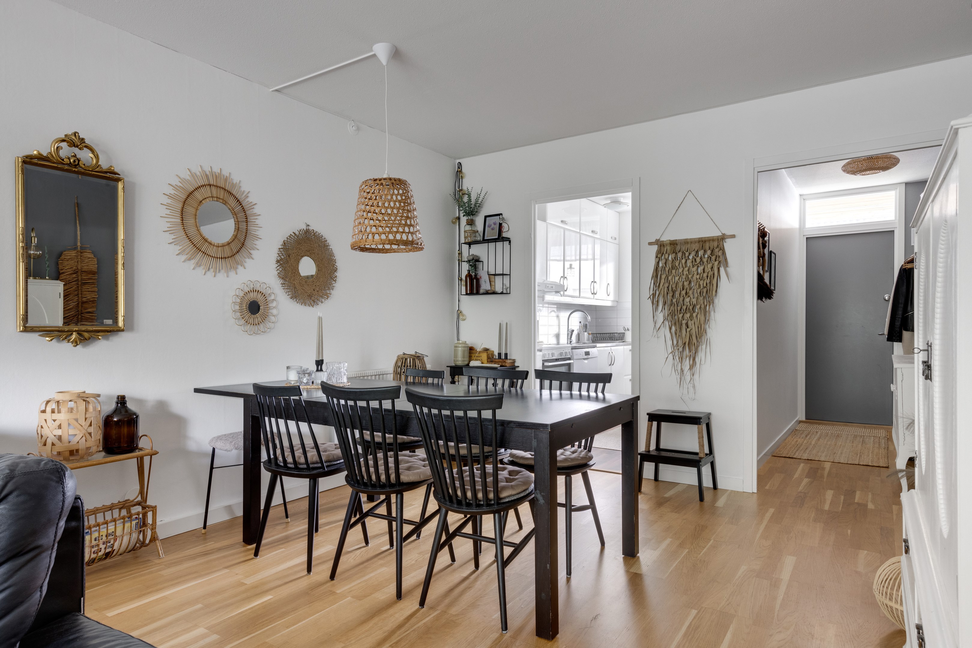 Bostadsbild från Gräslöksgatan 20, Såld i Årsta, Uppsala