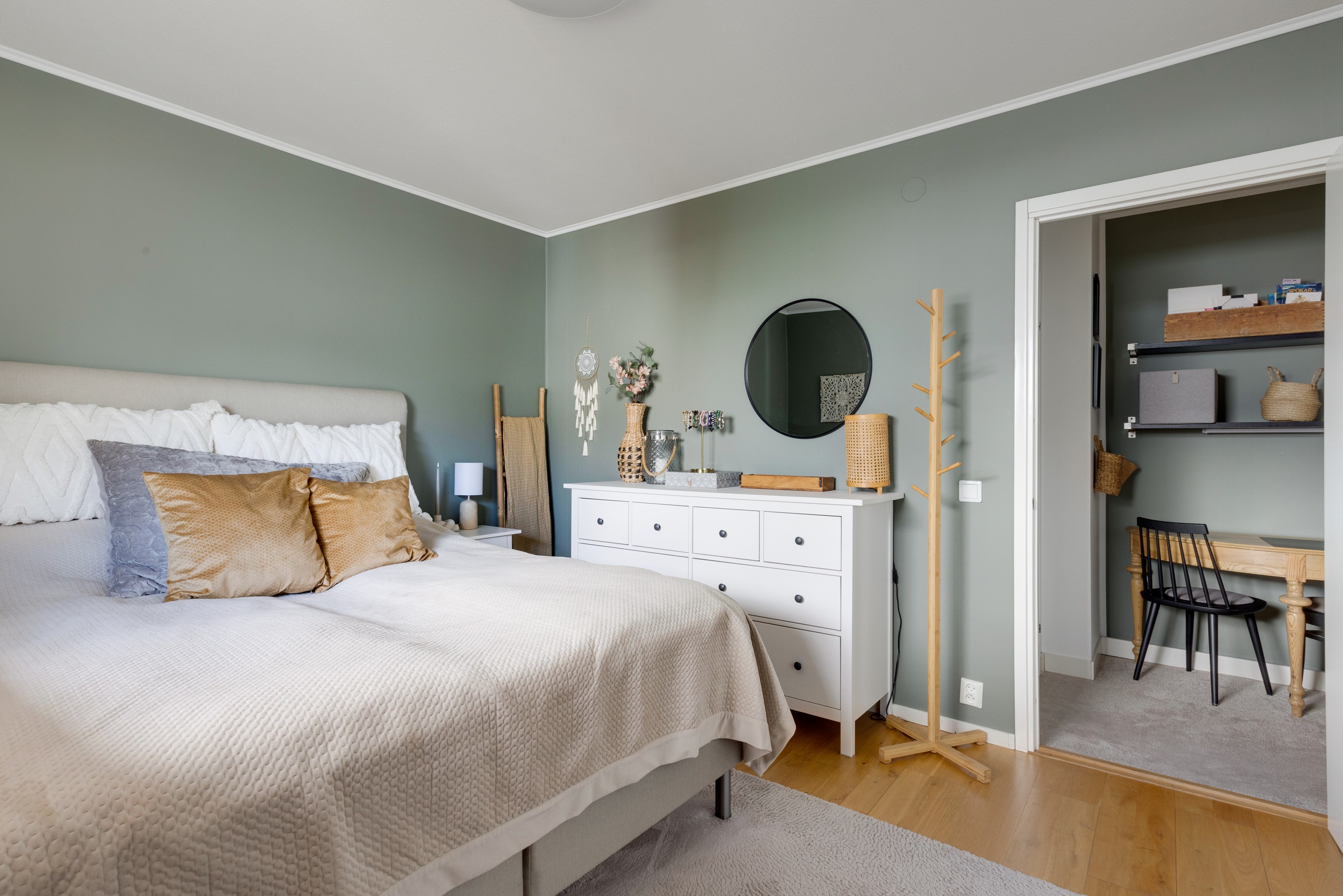 Bostadsbild från Gräslöksgatan 20, Såld i Årsta, Uppsala