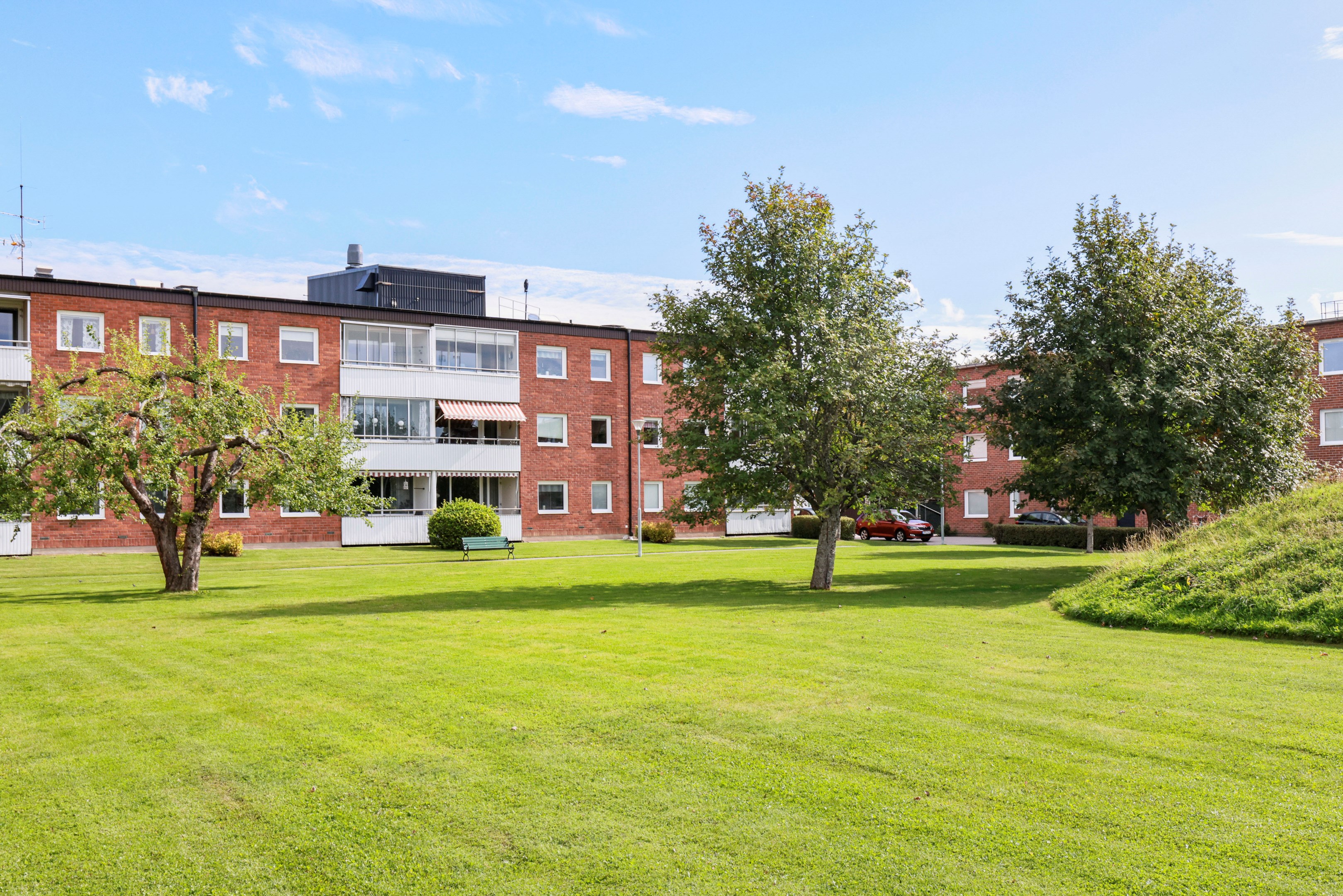Bostadsbild från Stationsgatan 3 A, Såld i Gimo, Östhammar
