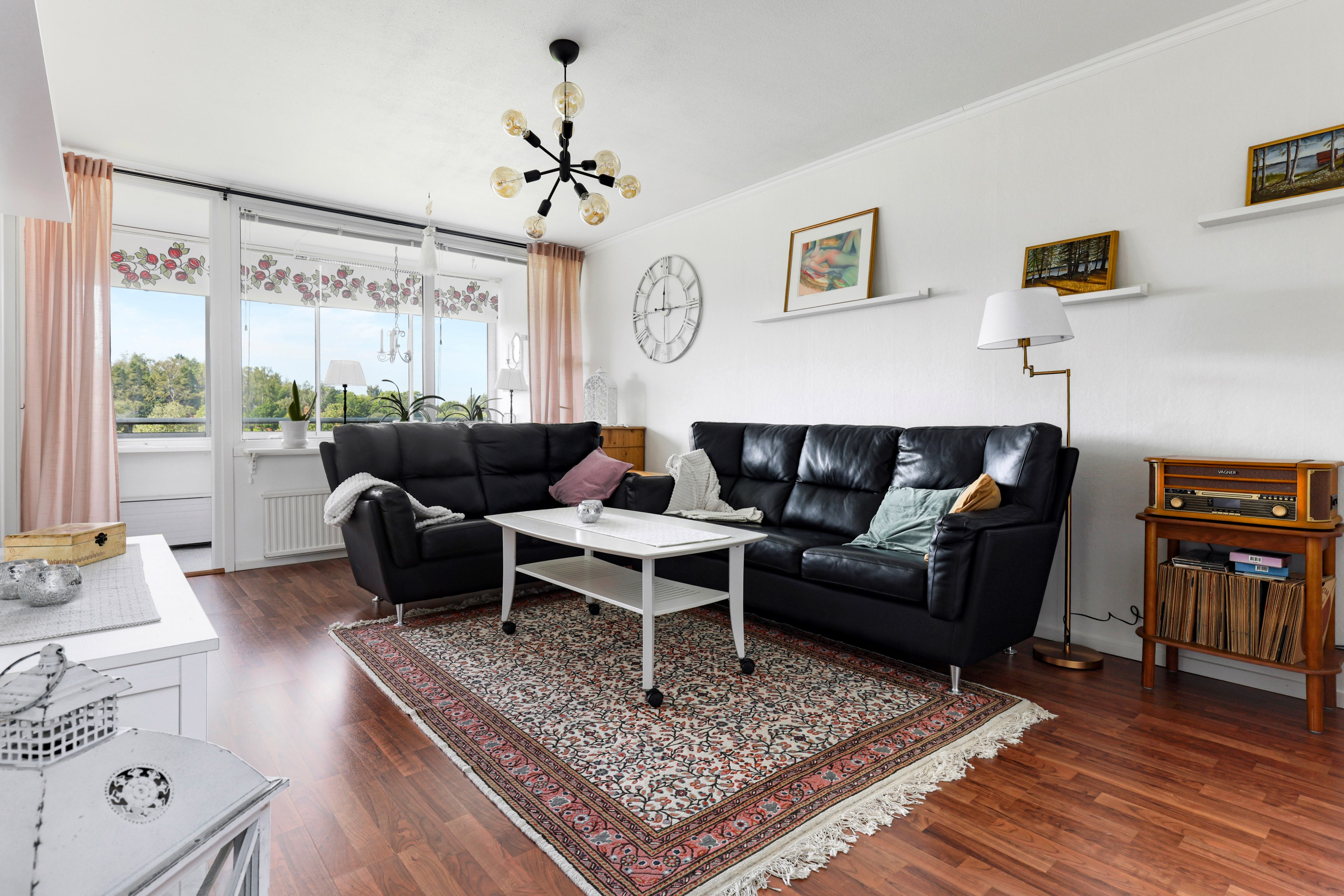 Bostadsbild från Stationsgatan 3 A, Såld i Gimo, Östhammar