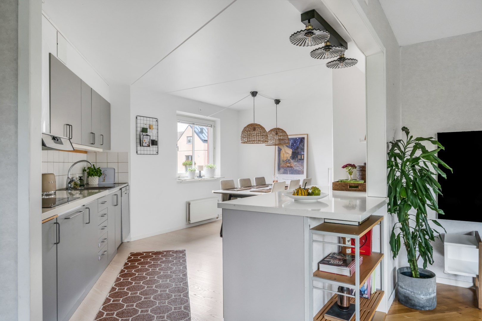 Bostadsbild från Eksätravägen 142, Till salu i Södra Gottsunda, Uppsala