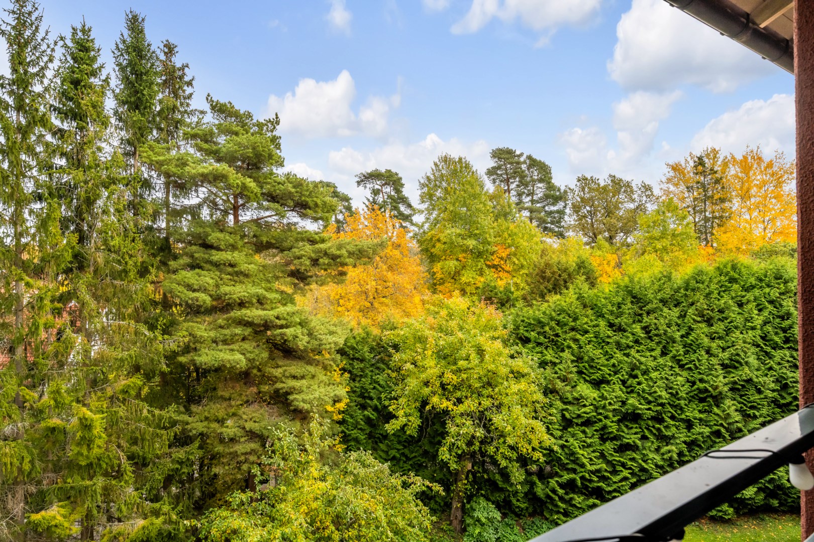 Bostadsbild från Eksätravägen 142, Till salu i Södra Gottsunda, Uppsala