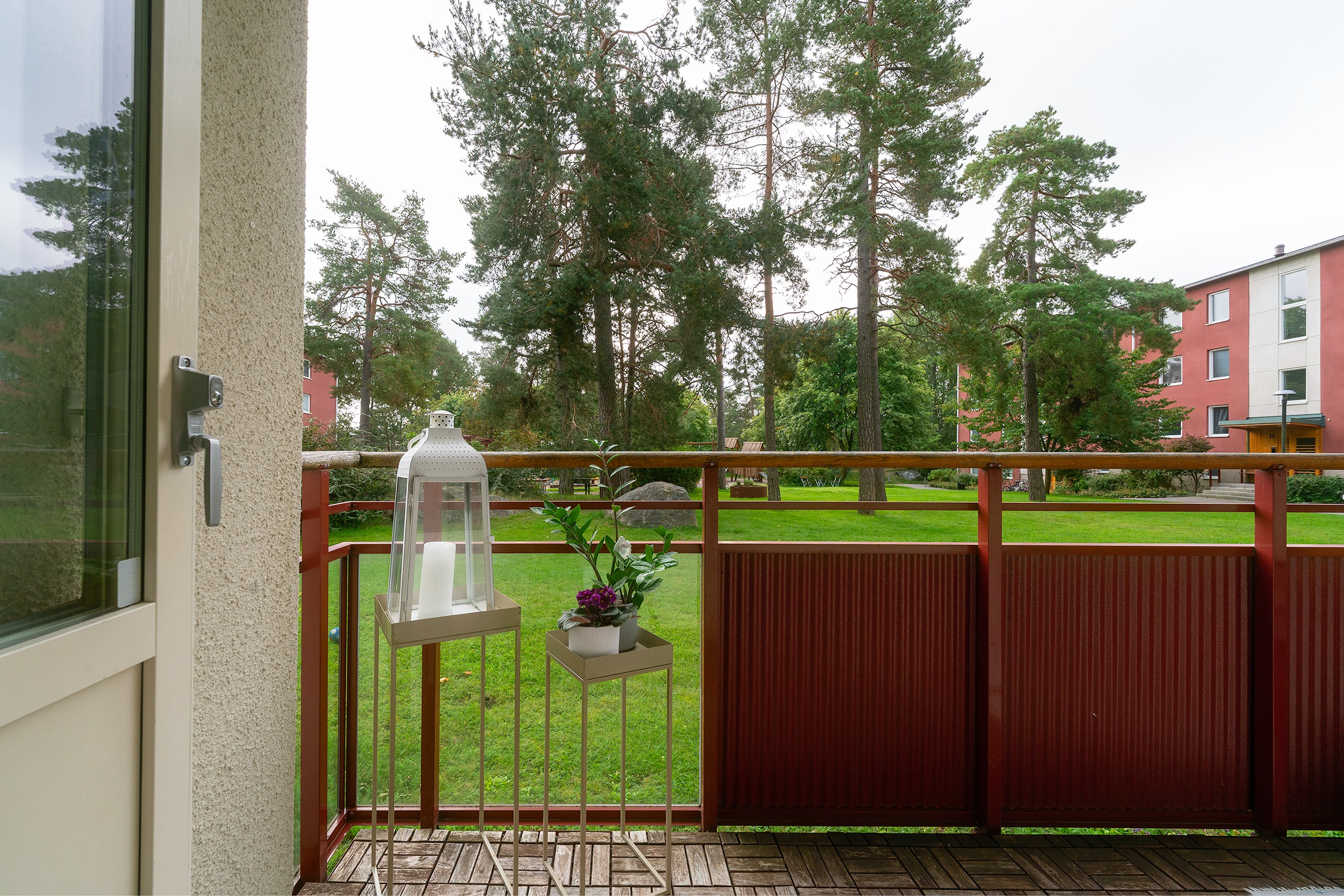 Bostadsbild från Tullingebergsvägen 28, Såld i G:a Tullingeberg, Botkyrka