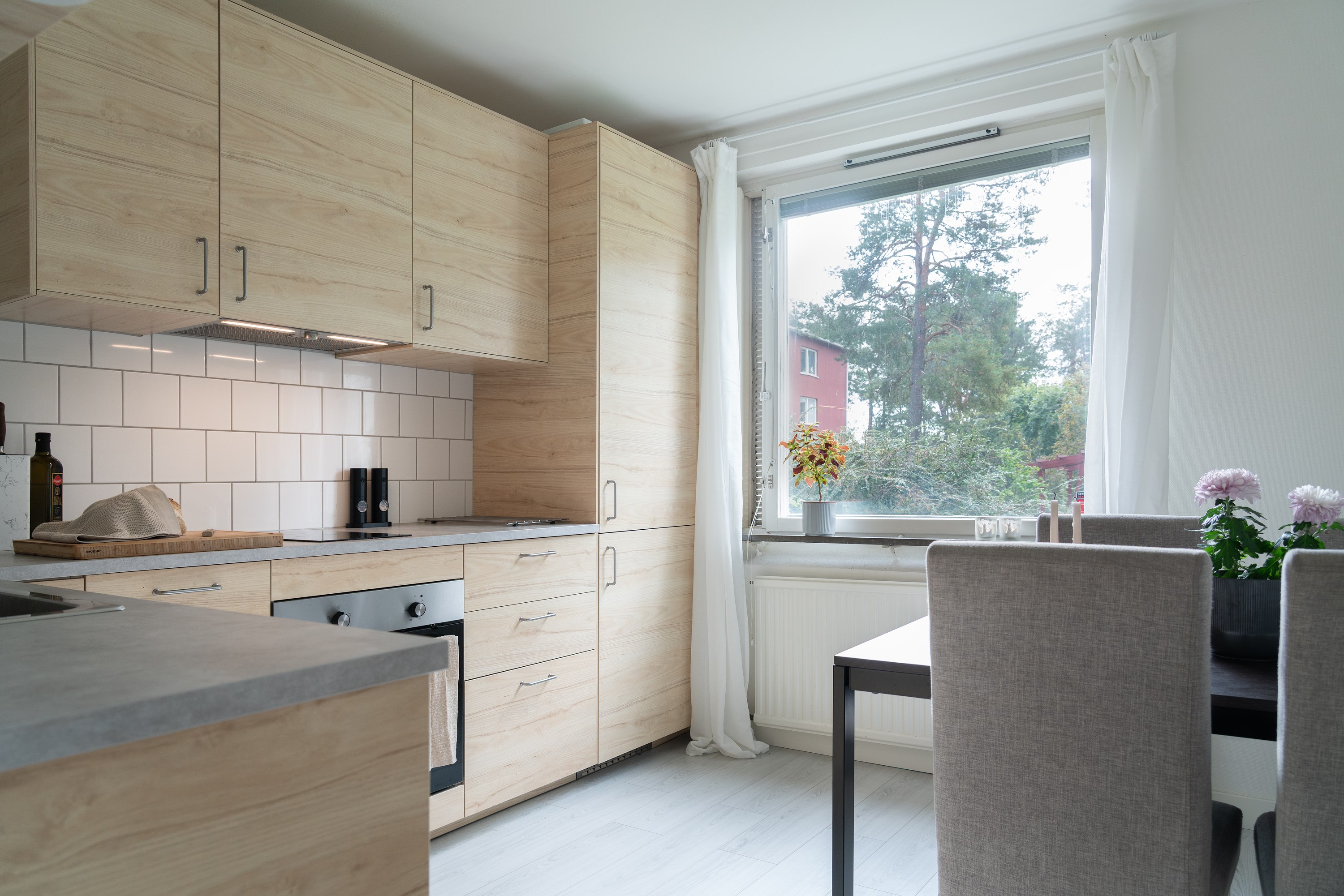 Bostadsbild från Tullingebergsvägen 28, Såld i G:a Tullingeberg, Botkyrka