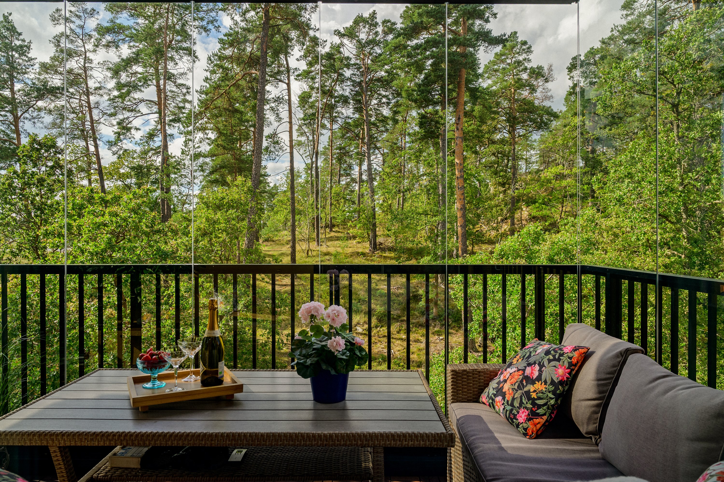 Bostadsbild från Grenvägen 4, Såld i Gustavsberg - Ösby Sjöpark, Värmdö