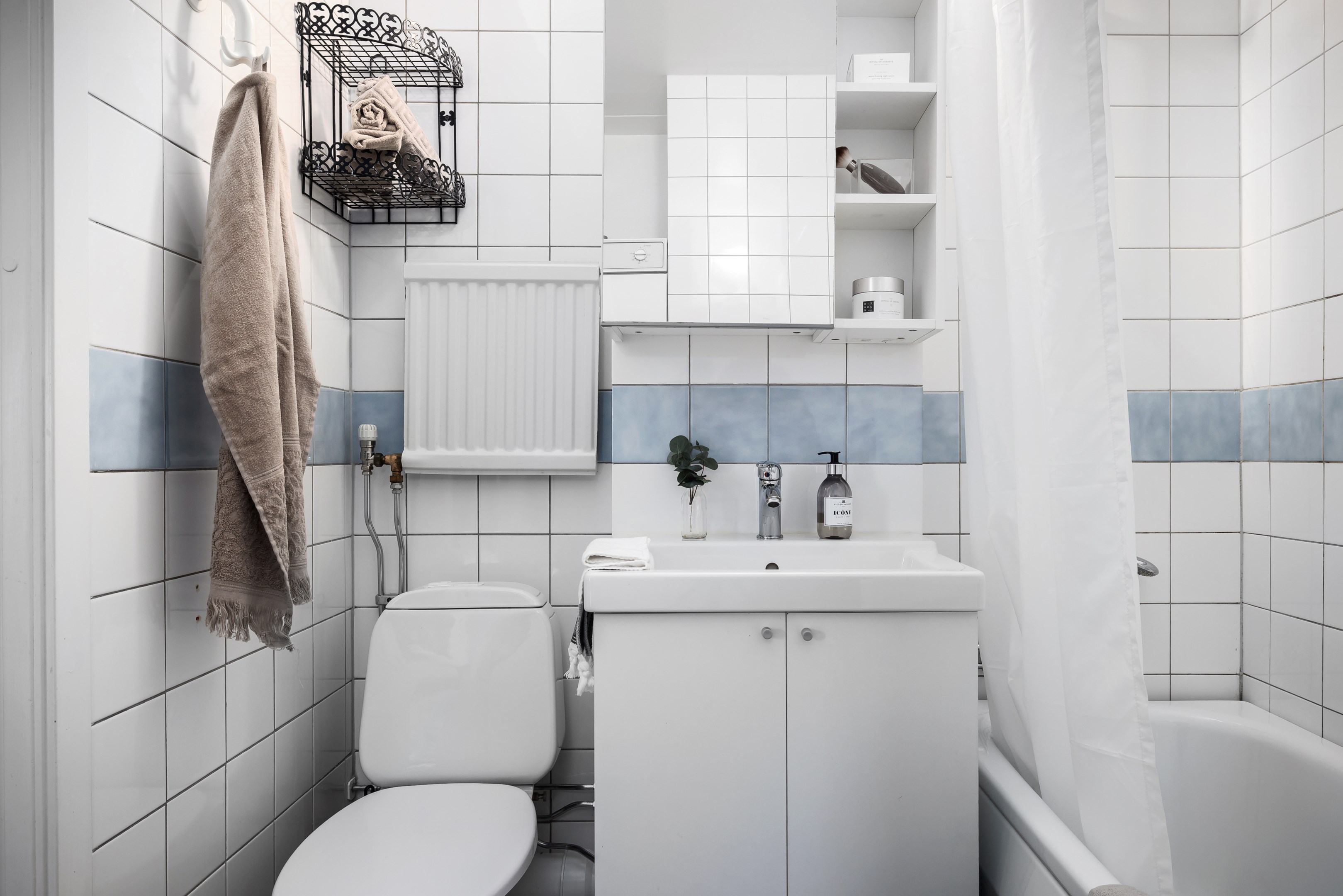 Bostadsbild från Ormingeringen 27A, Såld i Västra Orminge, Nacka