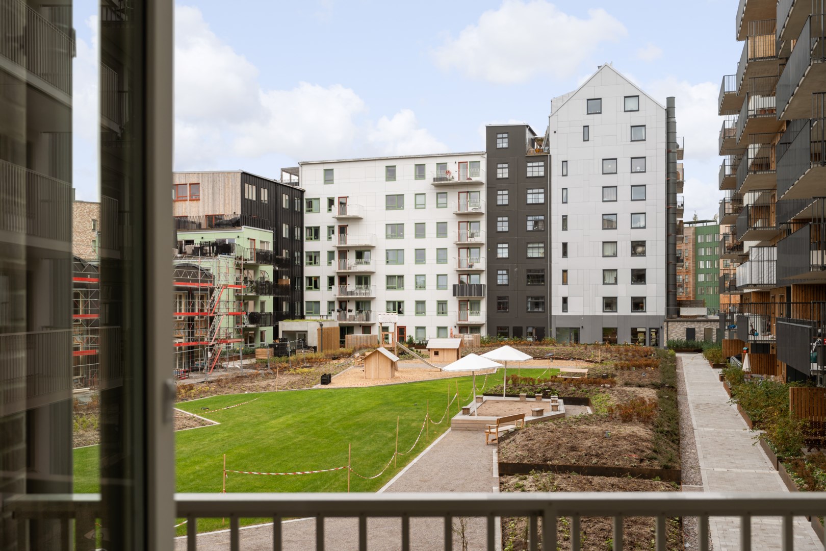 Bostadsbild från Centralvägen 103, Till salu i Roslags Näsby, Täby