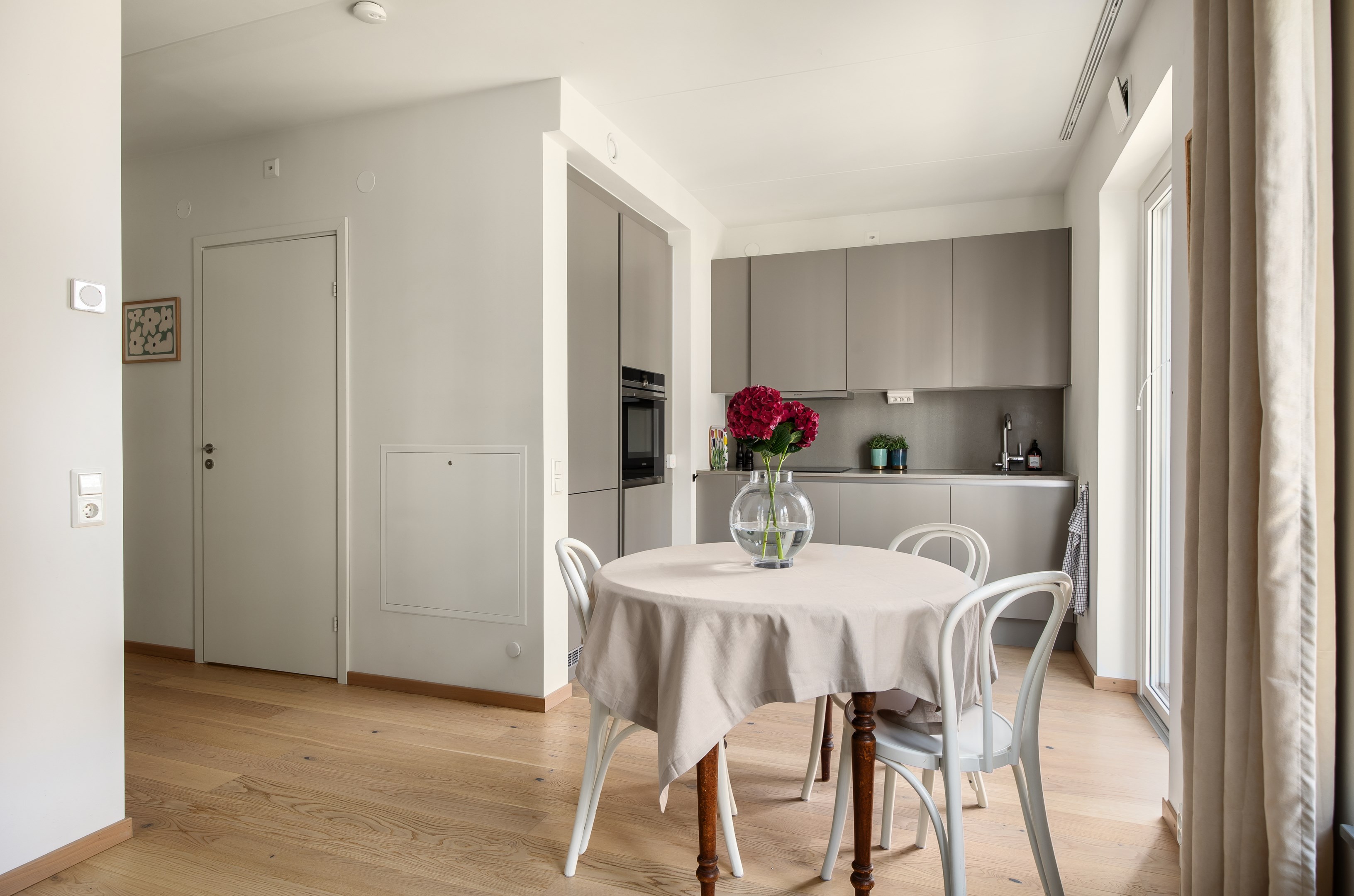 Bostadsbild från Nya gatan 9, Till salu i Nacka Forum, Nacka