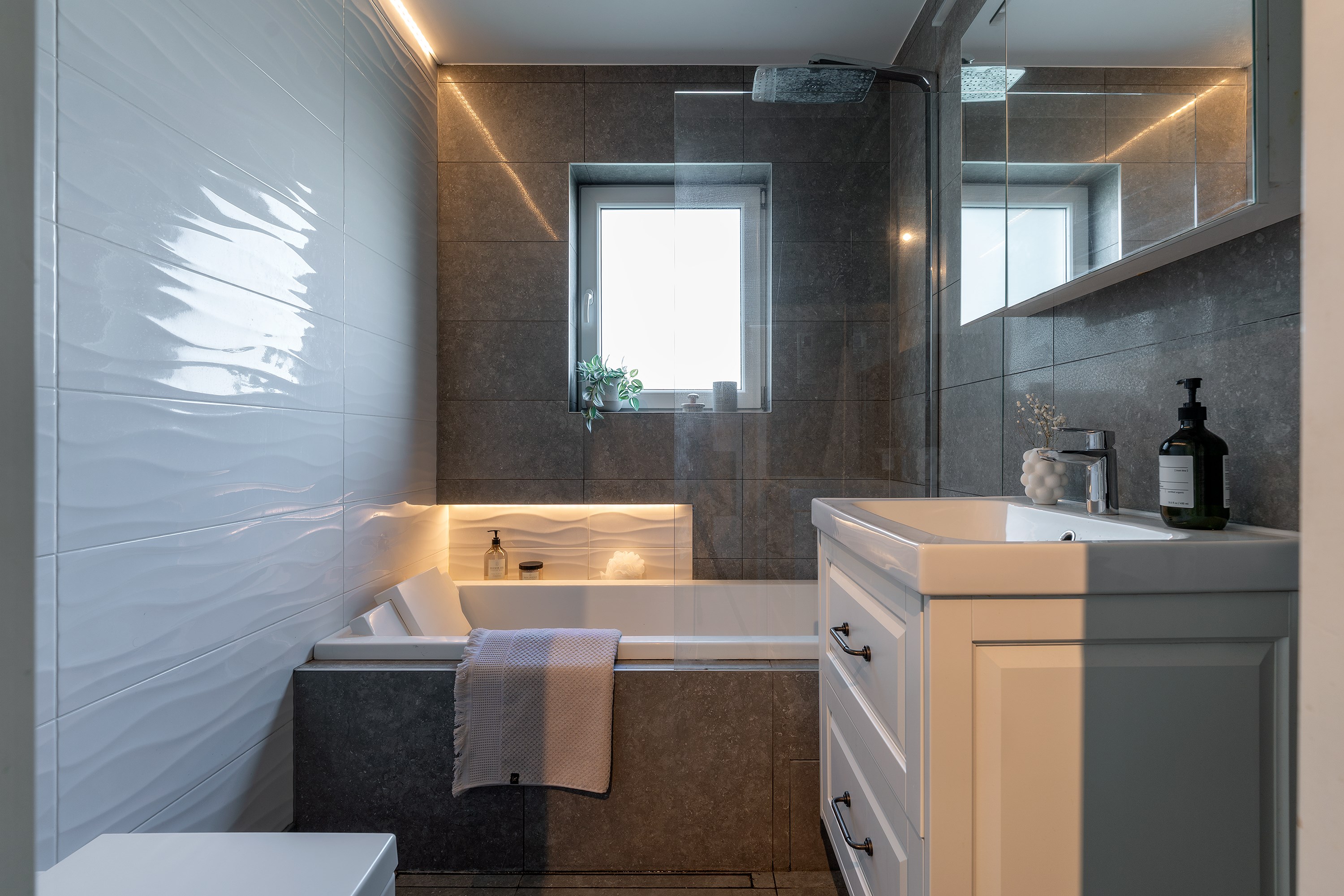 Bostadsbild från Tullingebergsvägen 44, Kommande i G:a Tullingeberg, Botkyrka