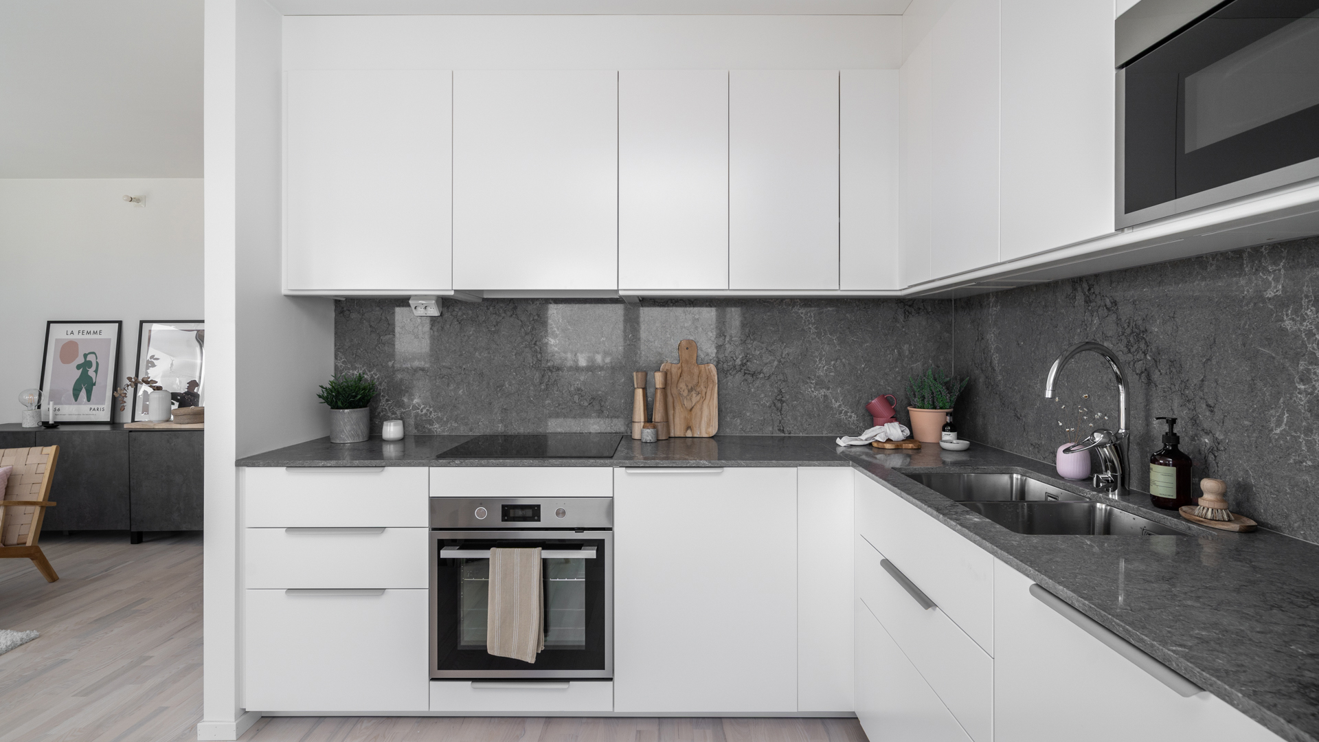 Bostadsbild från Årstaskogs Väg 10, vån 23, Såld i Årstaberg, Stockholm