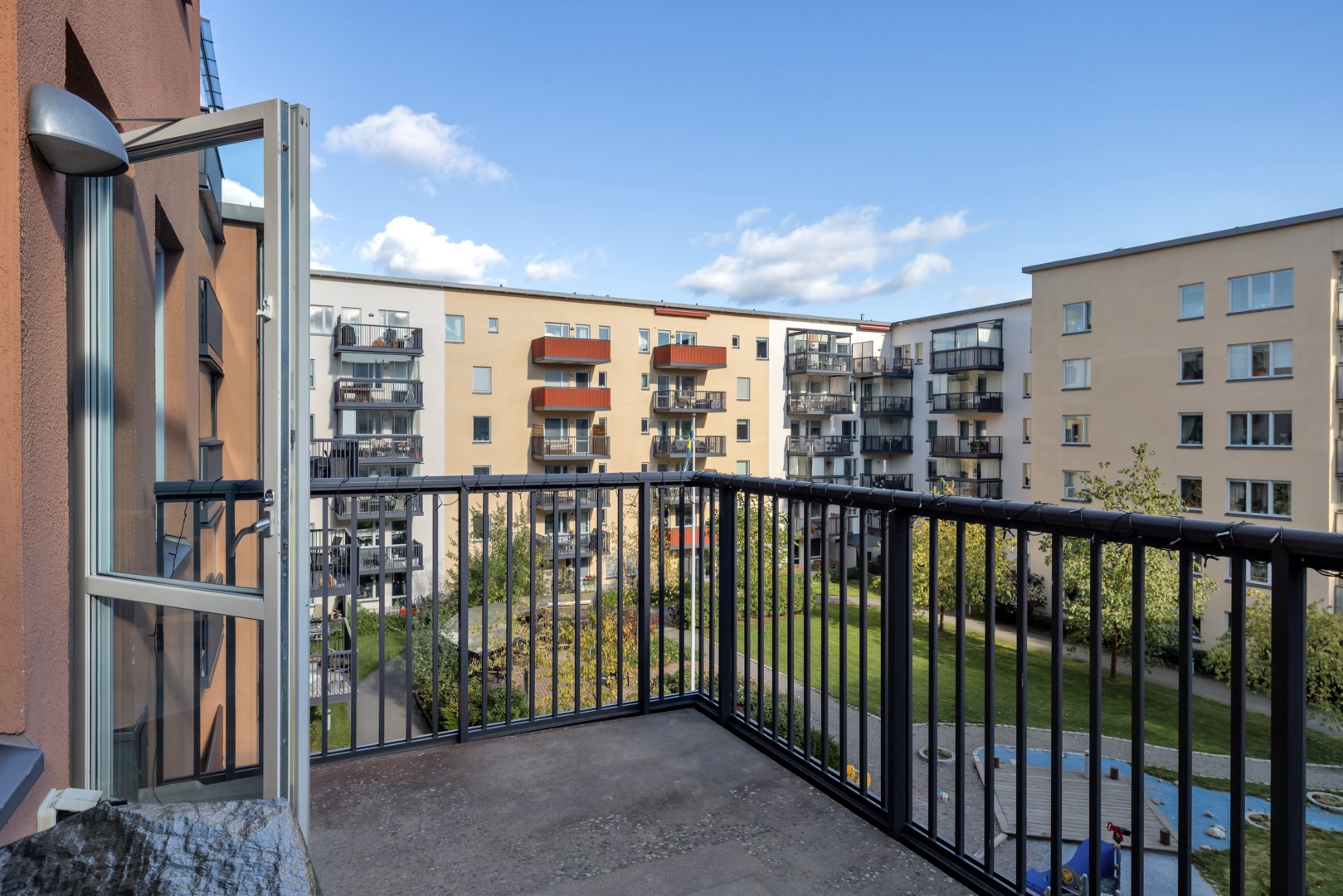 Bostadsbild från Tullgarnsgatan 20, Till salu i Kungsängen, Uppsala