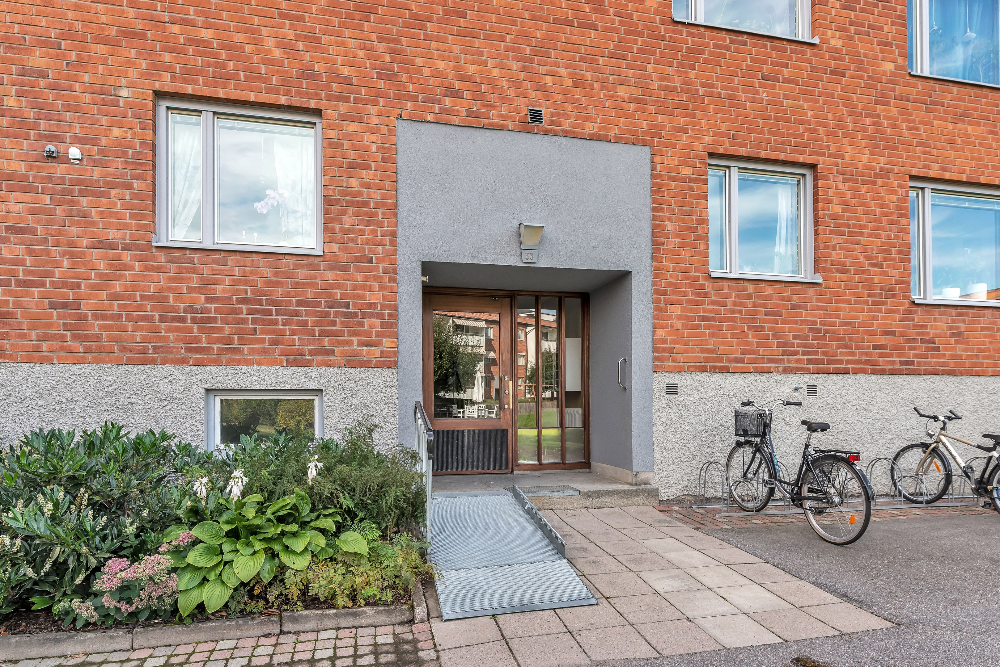 Bostadsbild från Sköldungagatan 45, Till salu i Svartbäcken, Uppsala