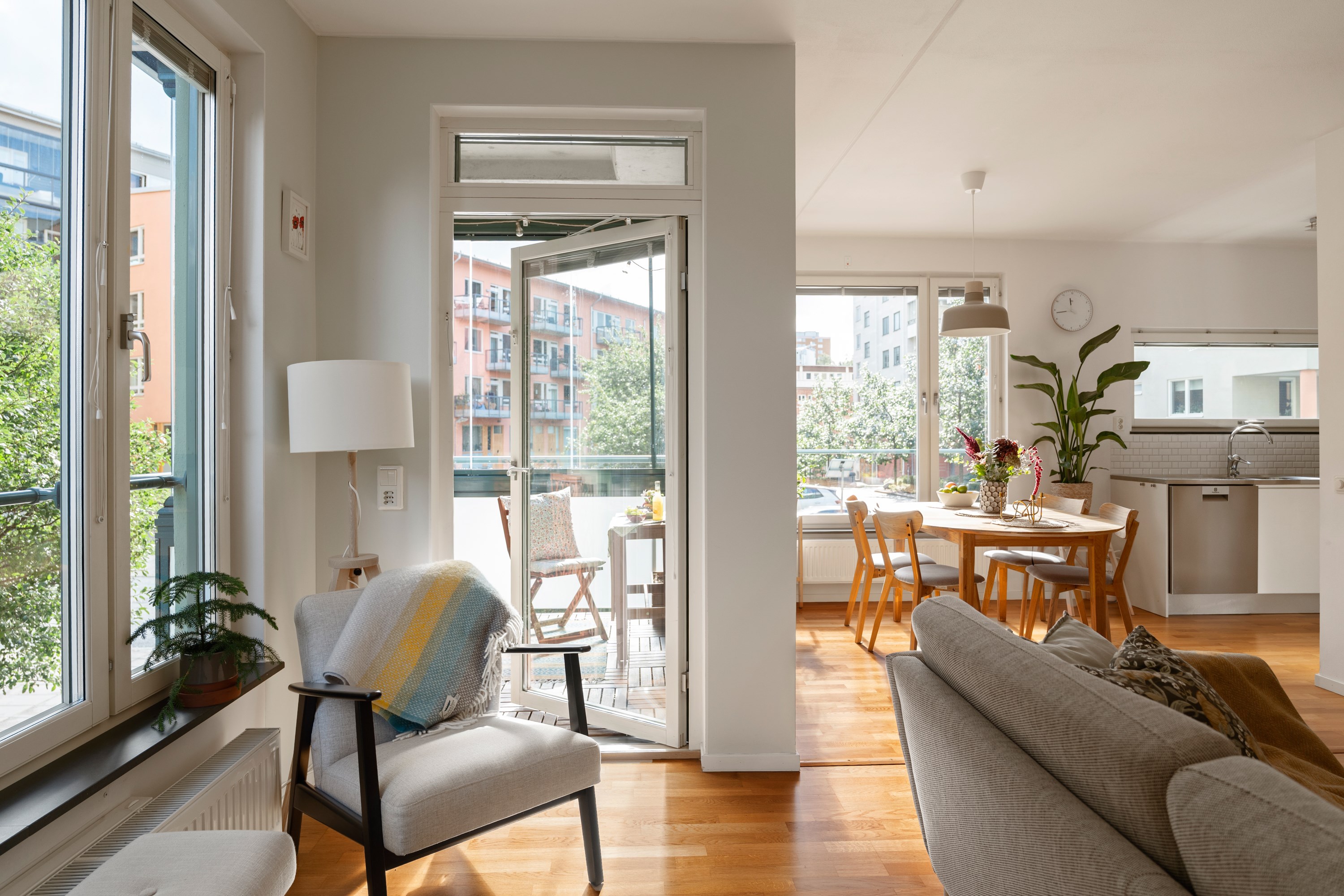 Bostadsbild från Sjökvarnsbacken 4, Till salu i Saltsjöqvarn, Nacka