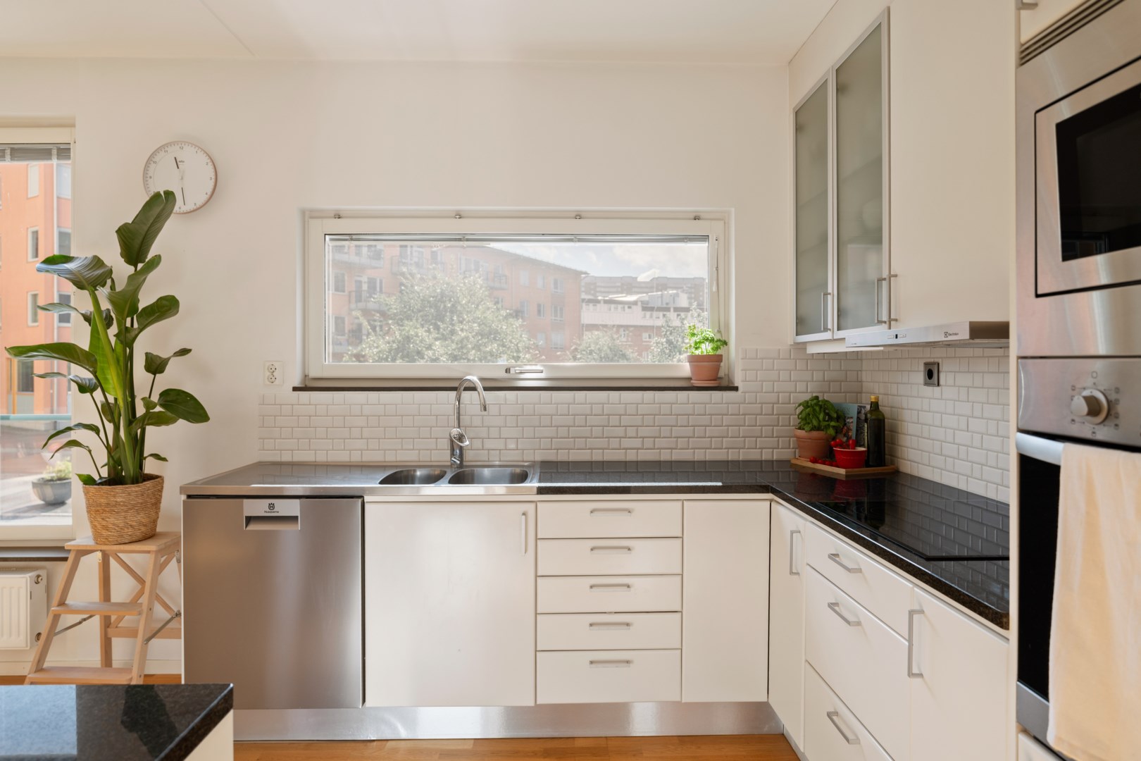 Bostadsbild från Sjökvarnsbacken 4, Till salu i Saltsjöqvarn, Nacka