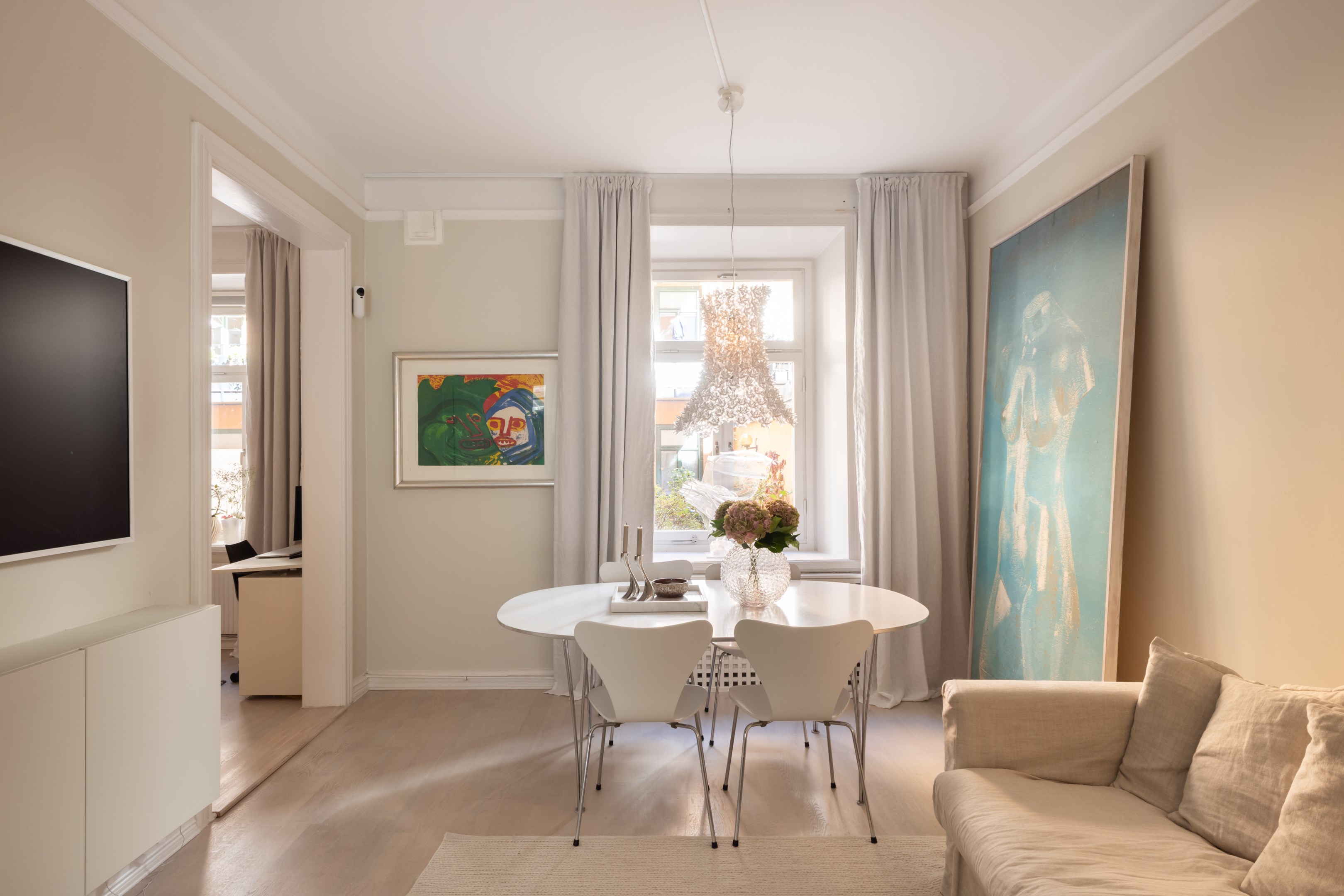 Bostadsbild från Valhallavägen 38A, Såld i Östermalm, Stockholm