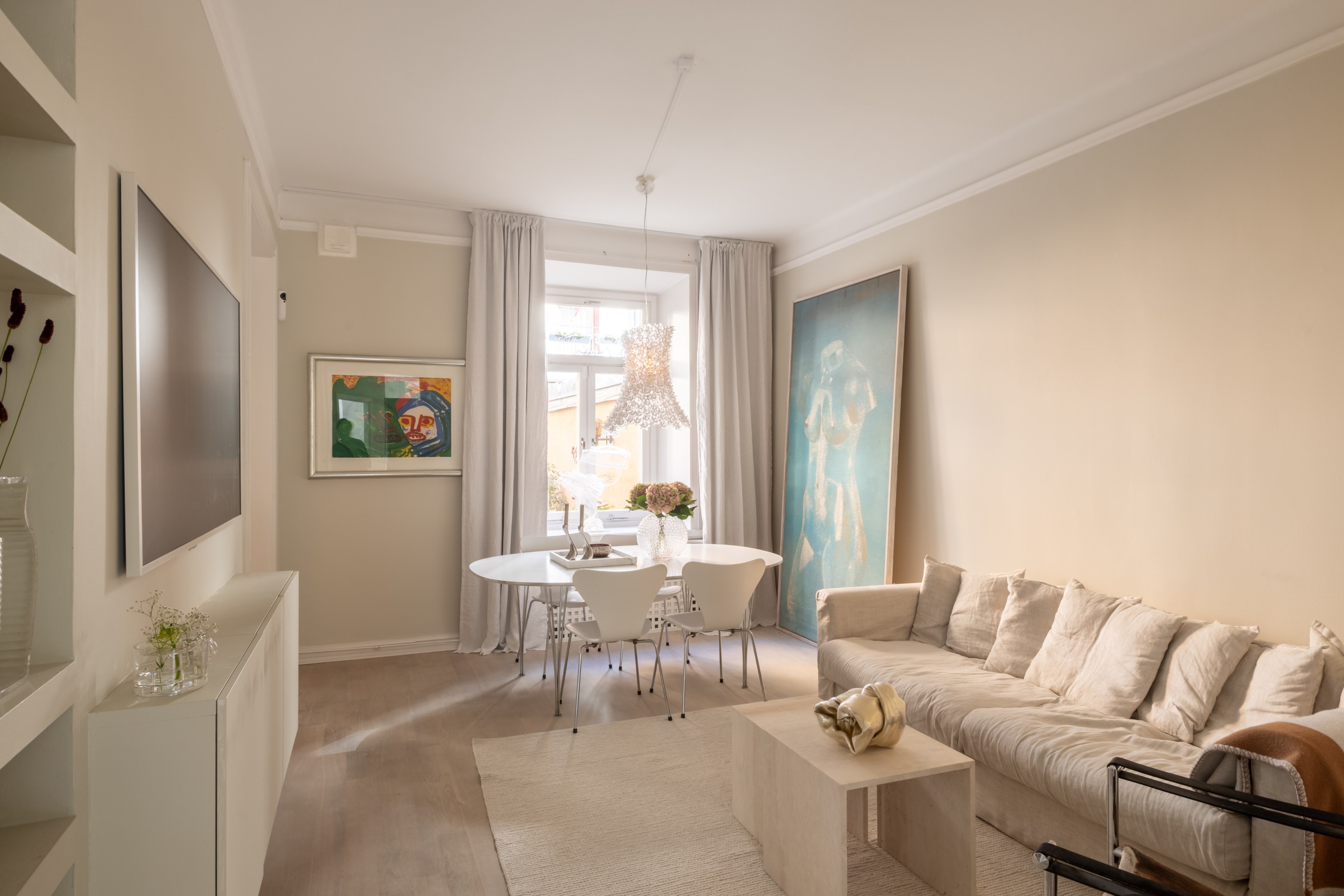 Bostadsbild från Valhallavägen 38A, Såld i Östermalm, Stockholm