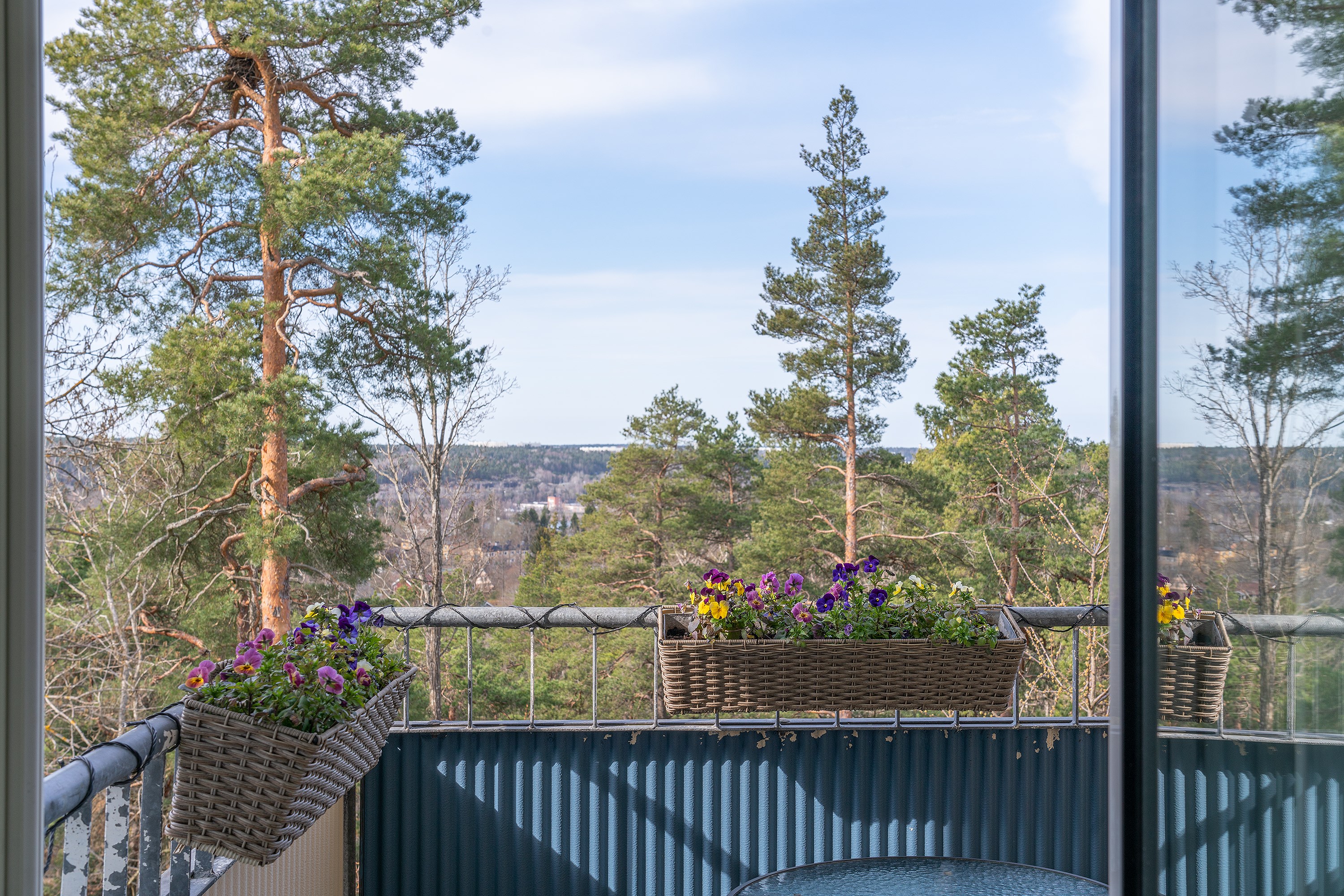 Bostadsbild från Tullingebergsvägen 2B, Kommande i G:a Tullingeberg, Botkyrka