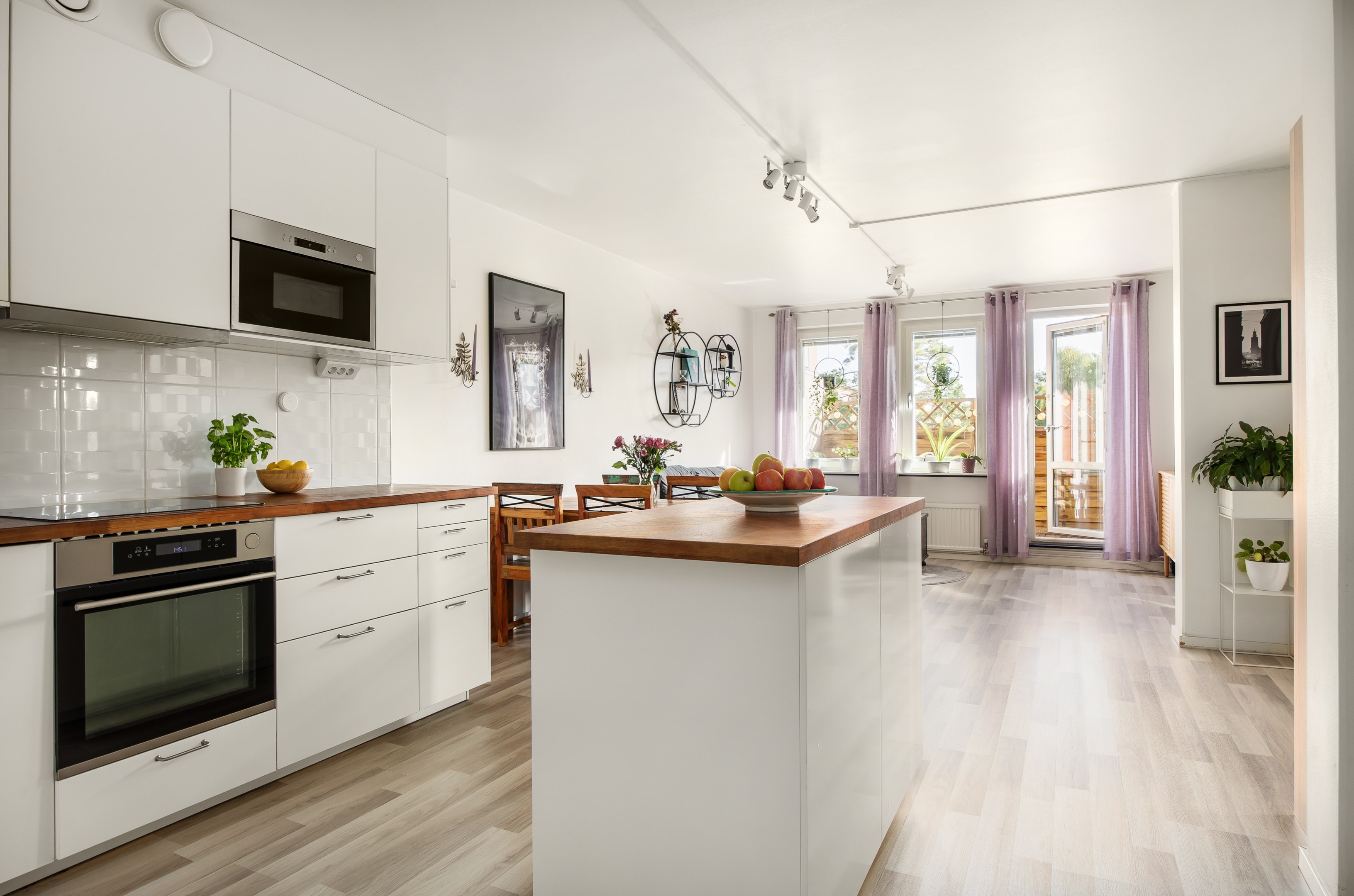 Bostadsbild från Skarpövägen 7, Kommande i Västra Orminge, Nacka