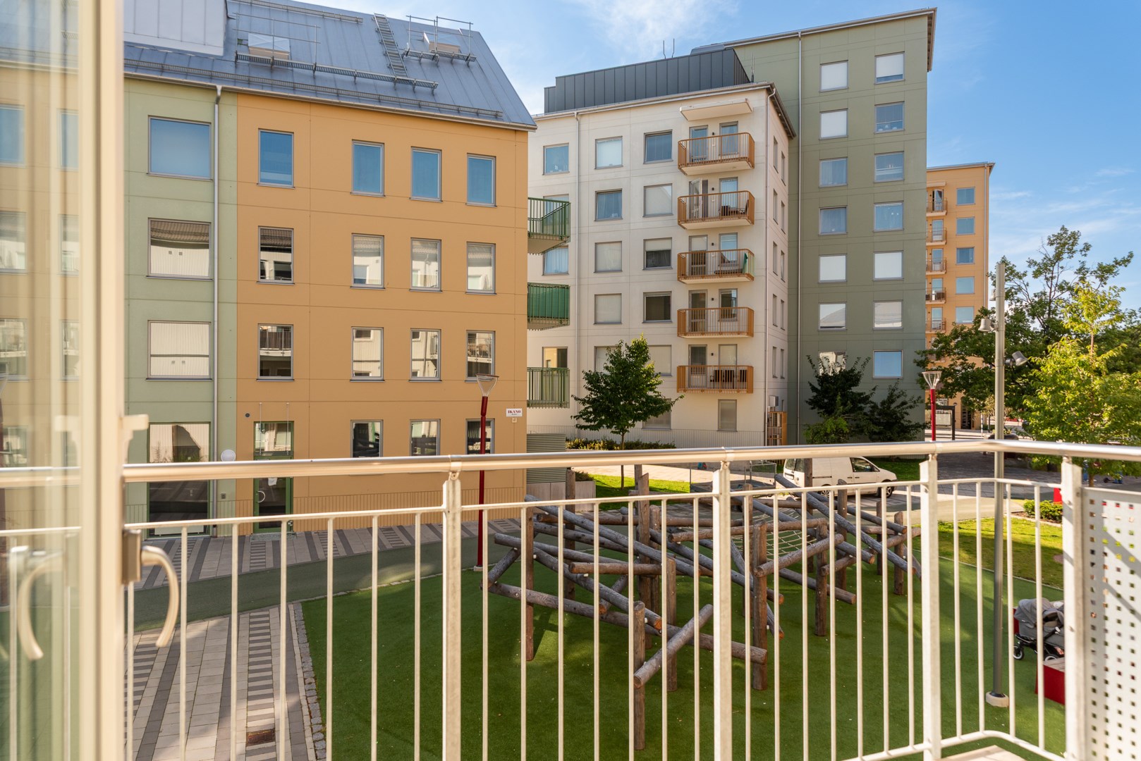 Bostadsbild från Rubingatan 24C, Till salu i Bäckby, Västerås