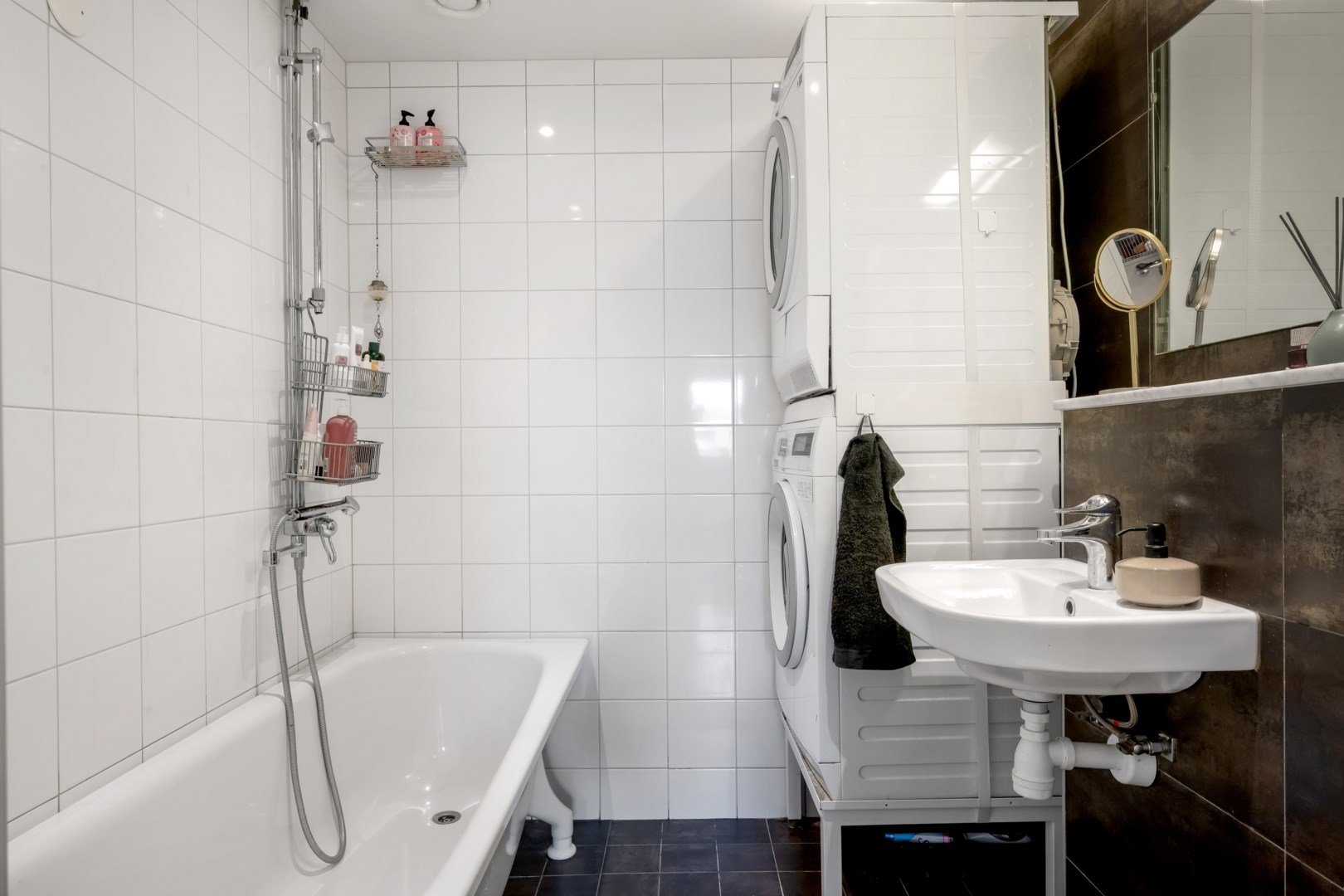 Bostadsbild från Bellmansgatan 46, Såld i Löten, Uppsala