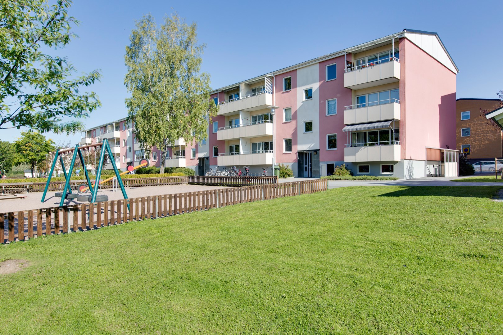 Bostadsbild från Tövädersgatan 10, Till salu i Gränby, Uppsala