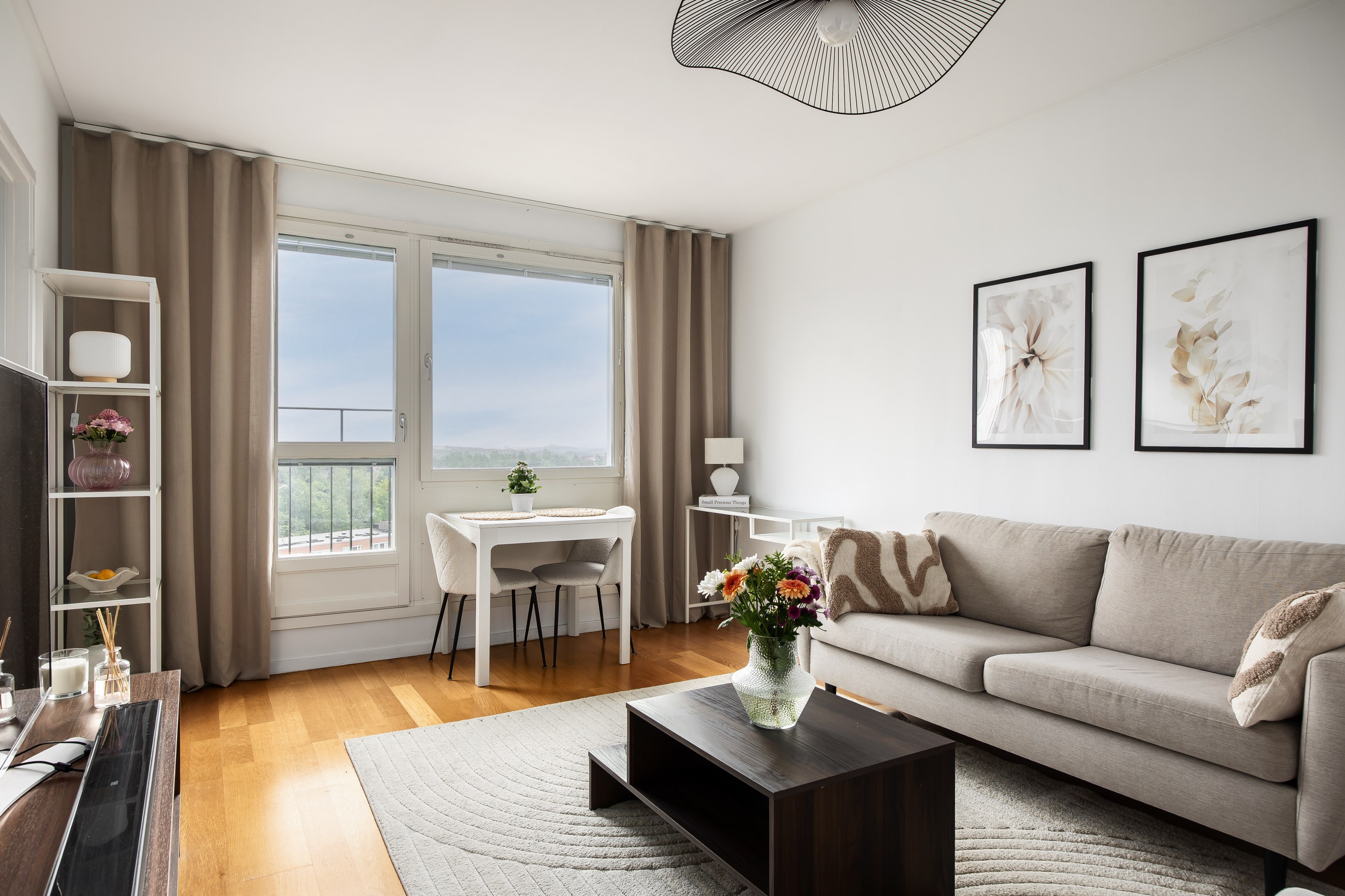 Bostadsbild från Edinsvägen 12, Såld i Ektorp, Nacka