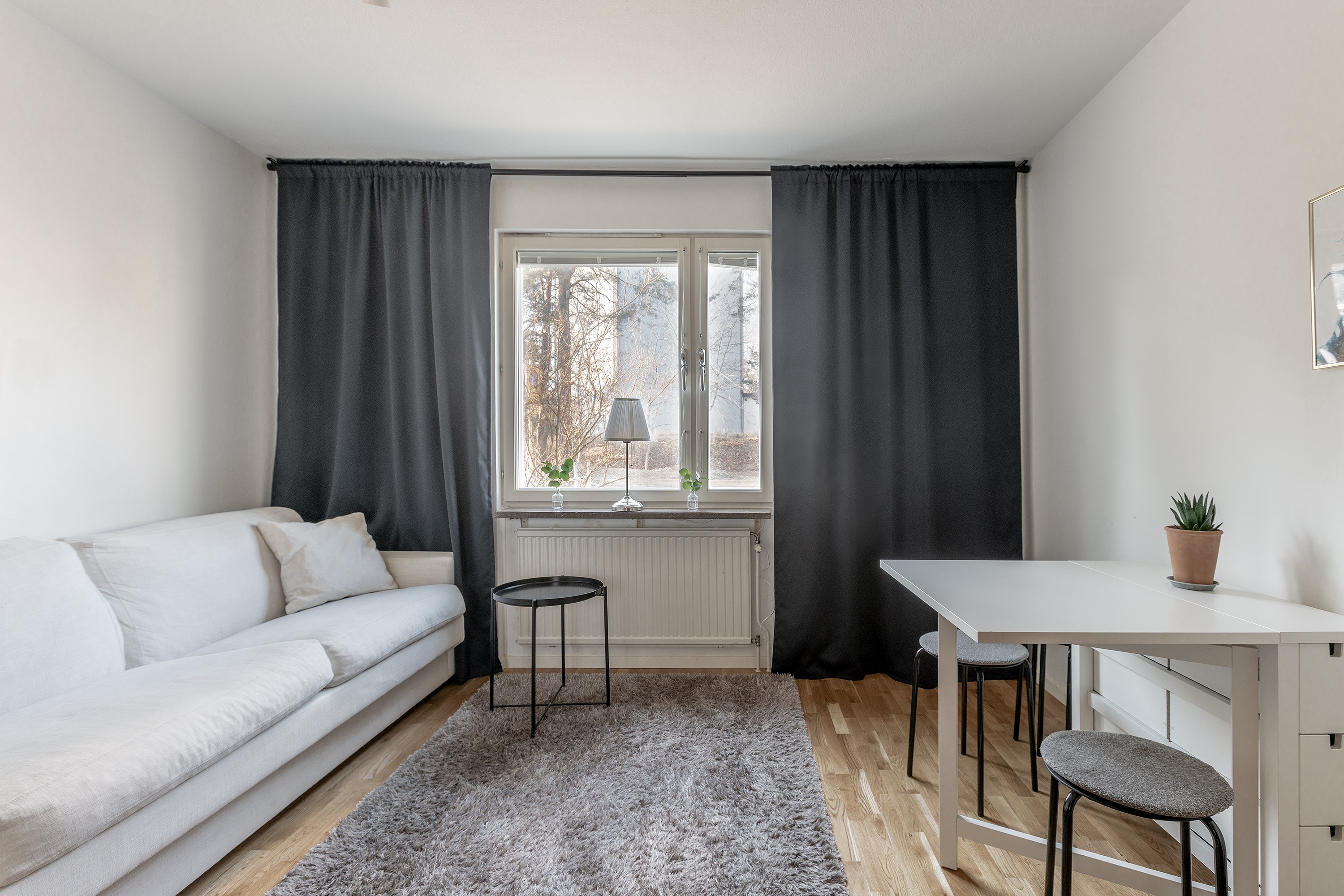 Bostadsbild från Tullingebergsvägen 11, Kommande i G:a Tullingeberg, Botkyrka