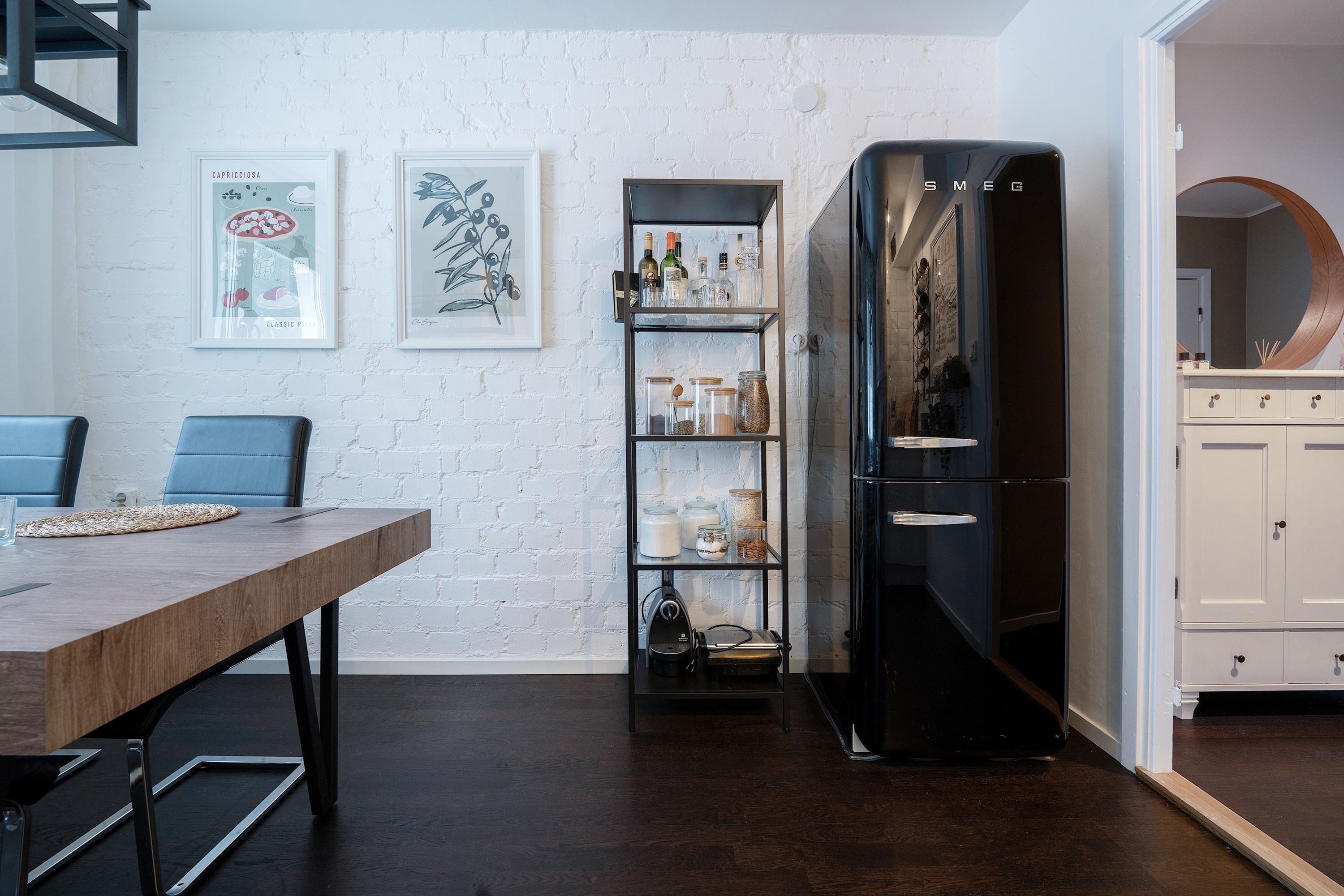 Bostadsbild från Tullingebergsvägen 11, Kommande i G:a Tullingeberg, Botkyrka