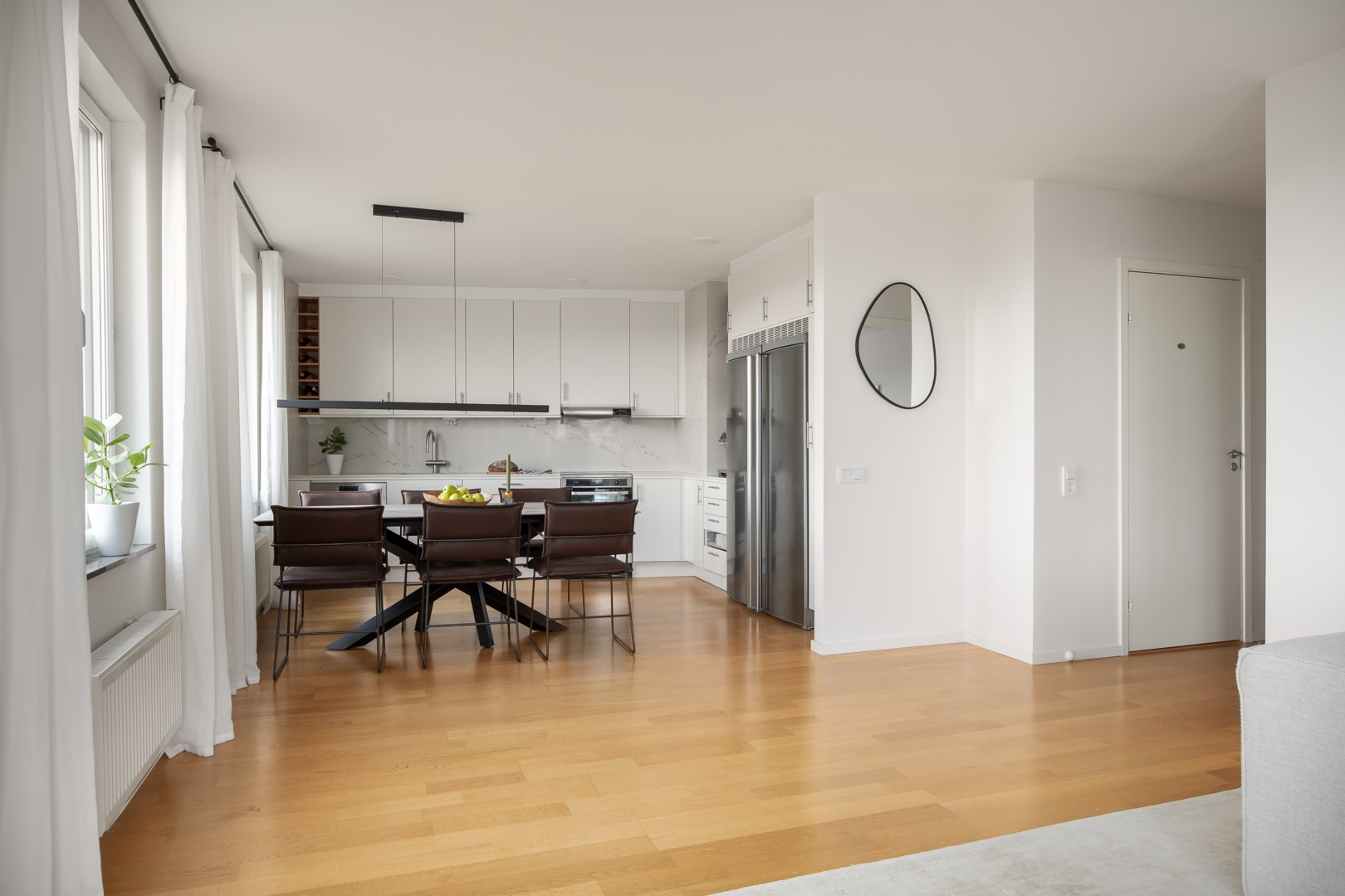 Bostadsbild från Finnbergsvägen 64, Till salu i Finnberget, Nacka