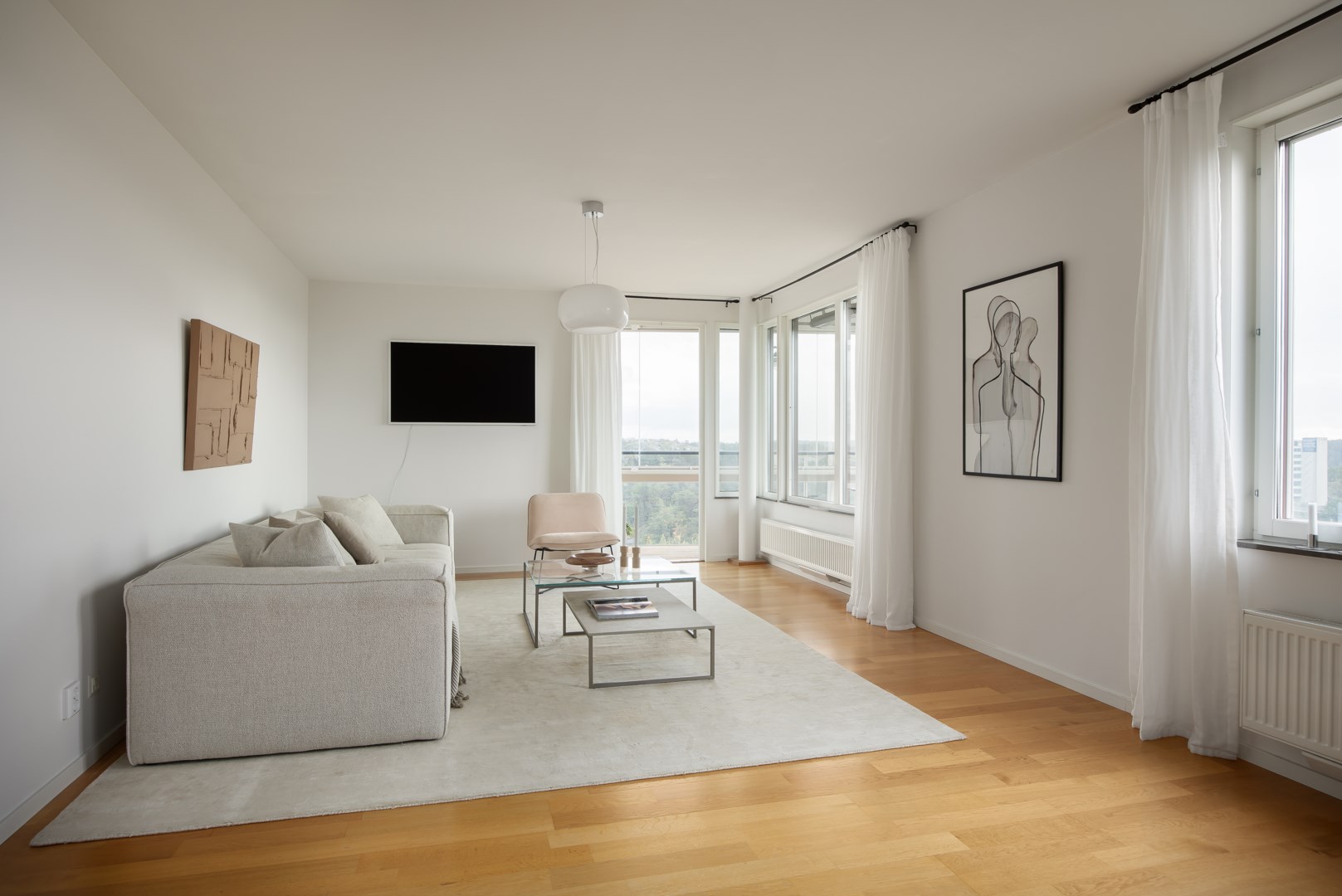 Bostadsbild från Finnbergsvägen 64, Till salu i Finnberget, Nacka