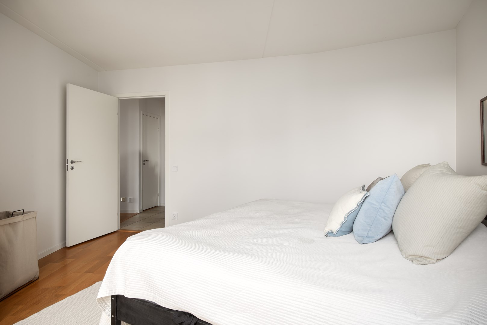 Bostadsbild från Finnbergsvägen 64, Till salu i Finnberget, Nacka