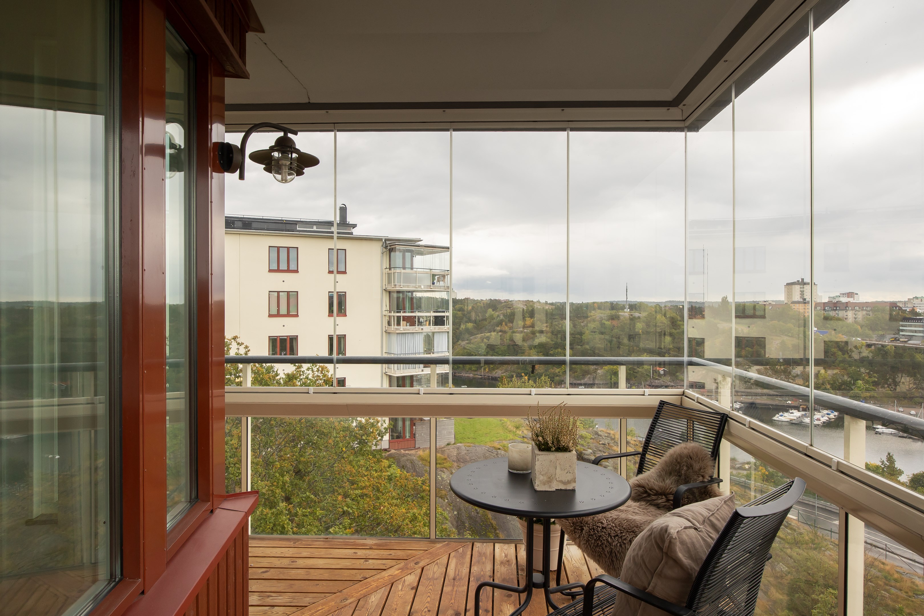 Bostadsbild från Finnbergsvägen 64, Såld i Finnberget, Nacka