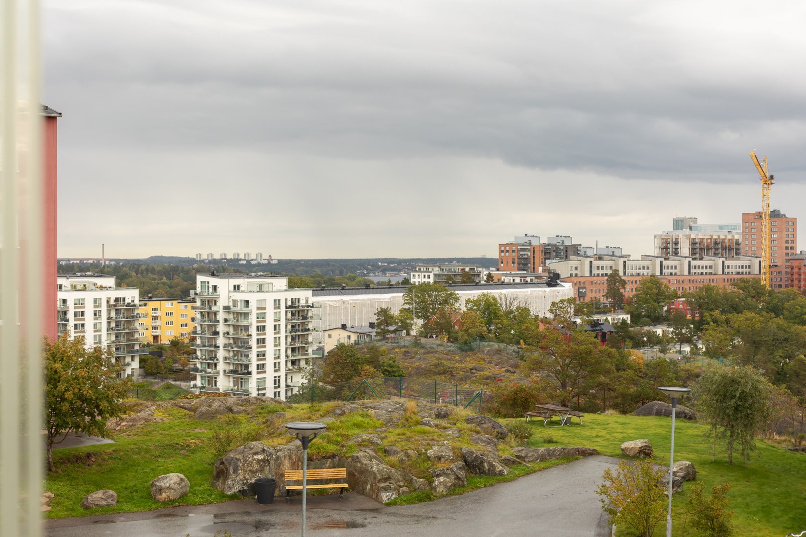 Bostadsbild från Finnbergsvägen 64, Till salu i Finnberget, Nacka