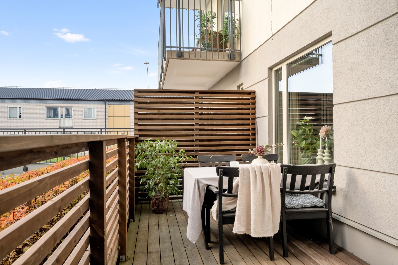 Bostadsbild från Råbyvägen 86, Till salu i Kapellgärdet, Uppsala