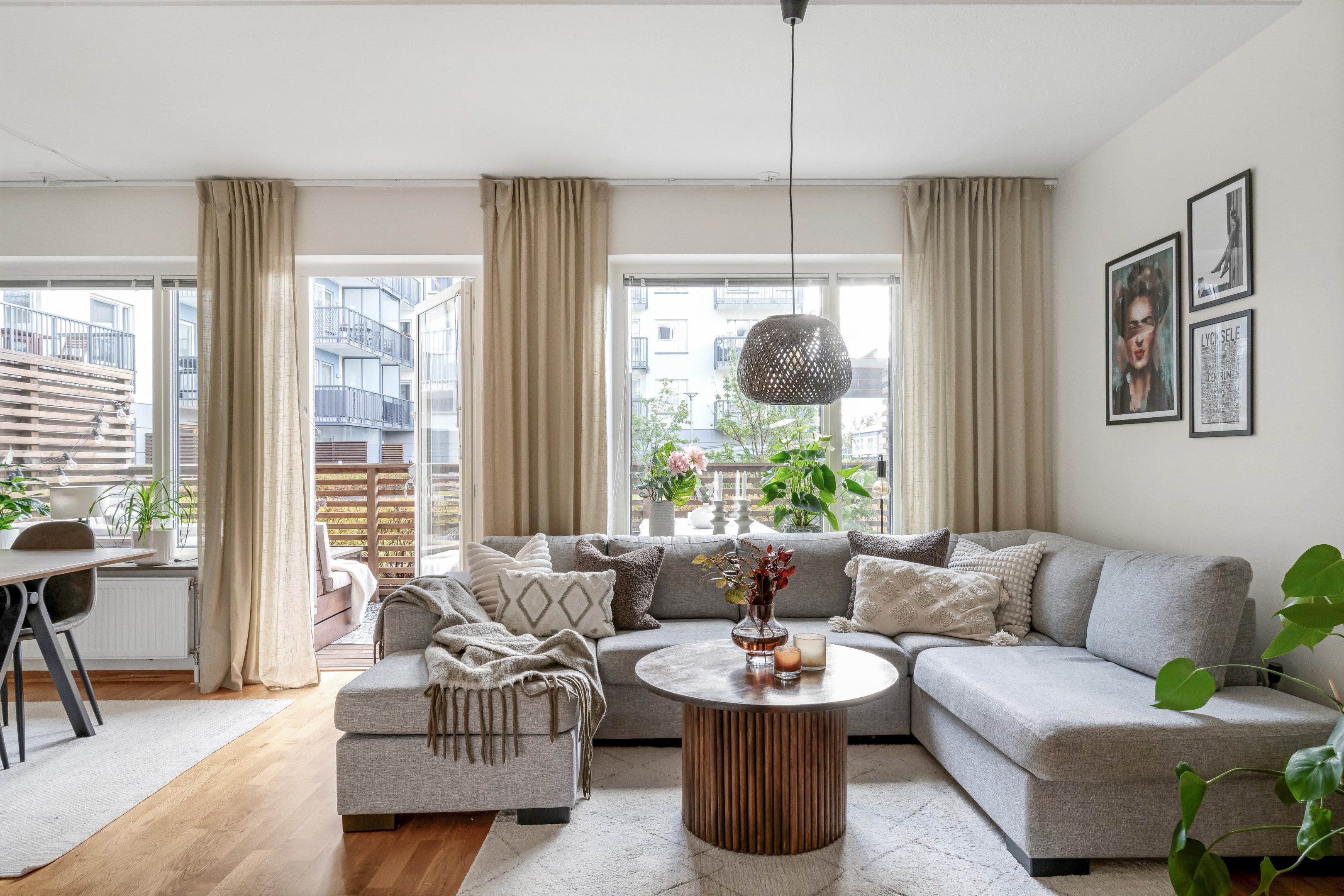 Bostadsbild från Råbyvägen 86, Till salu i Kapellgärdet, Uppsala