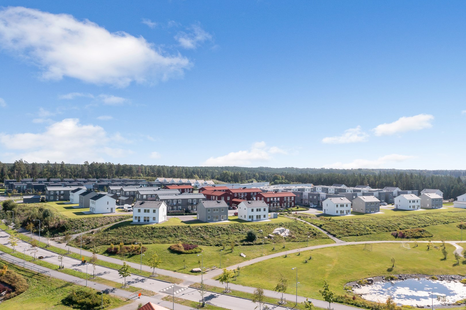 Bostadsbild från Böljemolnsvägen 53, Till salu i Fullerö, Uppsala