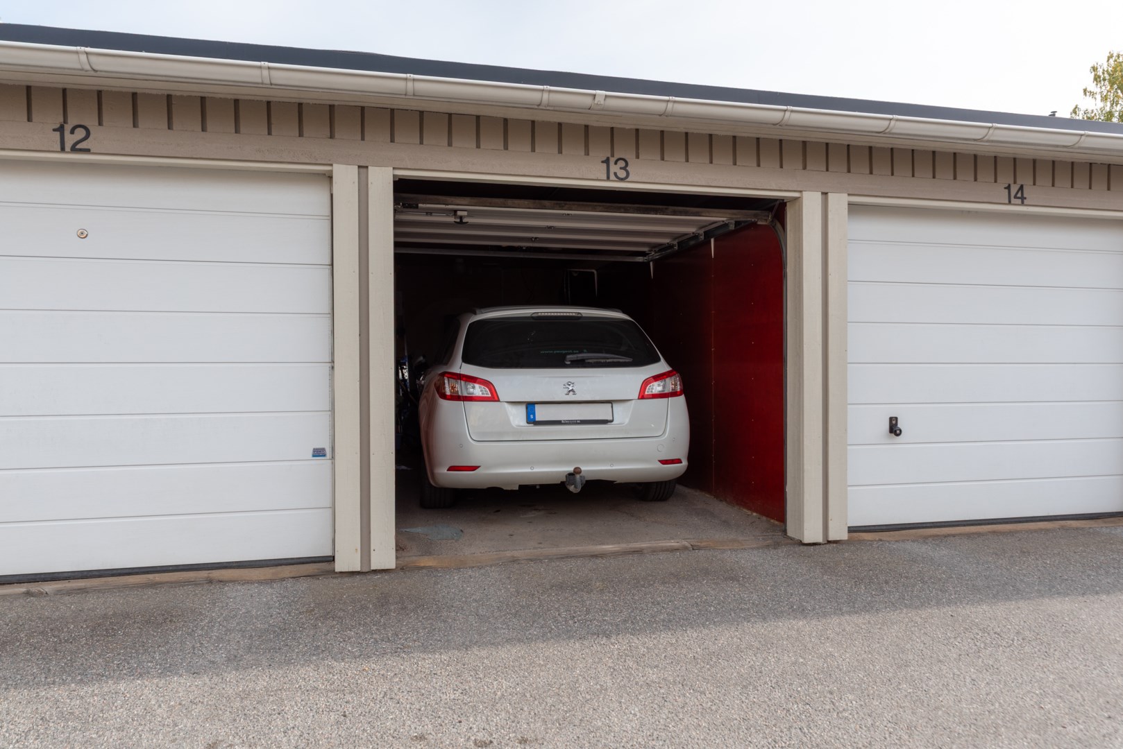 Bostadsbild från Fogdegatan 1A, Till salu i Karlsdal, Västerås