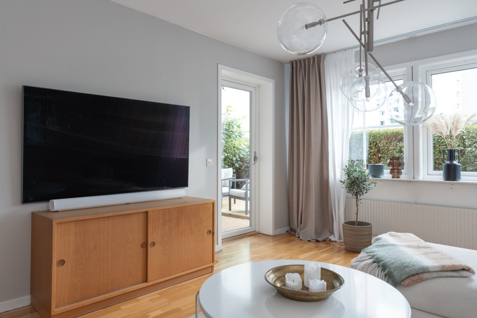 Bostadsbild från Fogdegatan 1A, Till salu i Karlsdal, Västerås