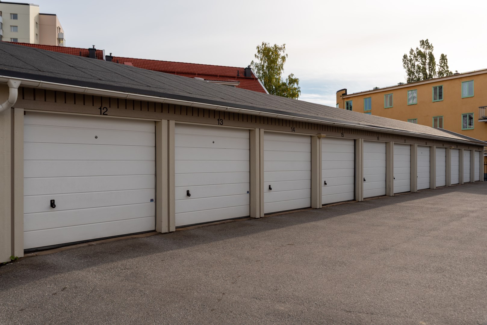 Bostadsbild från Fogdegatan 1A, Till salu i Karlsdal, Västerås