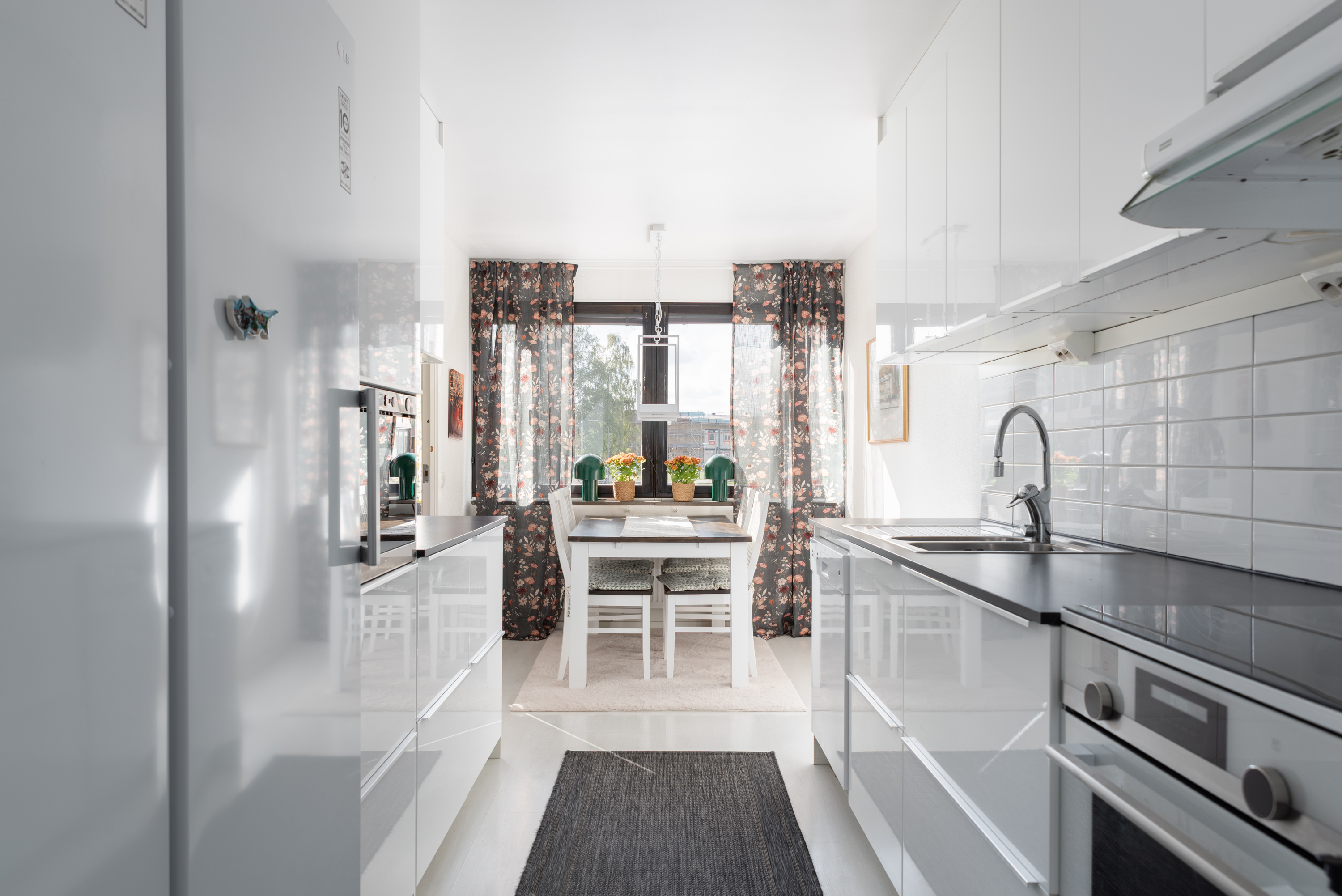 Bostadsbild från Släggkastargatan 11, Såld i Rönnby, Västerås