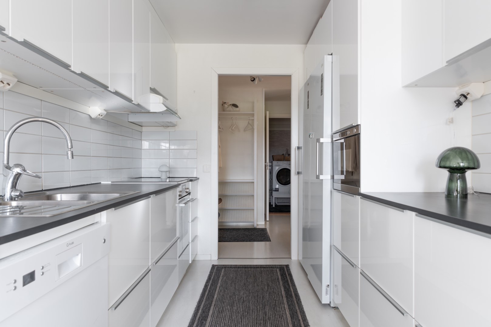 Bostadsbild från Släggkastargatan 11, Såld i Rönnby, Västerås