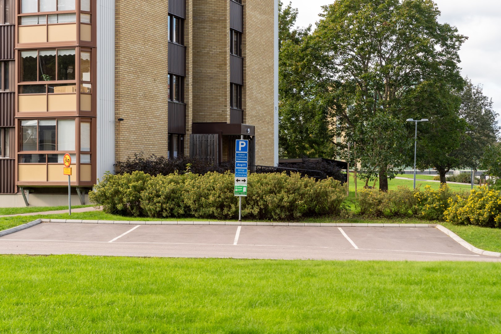 Bostadsbild från Släggkastargatan 11, Såld i Rönnby, Västerås