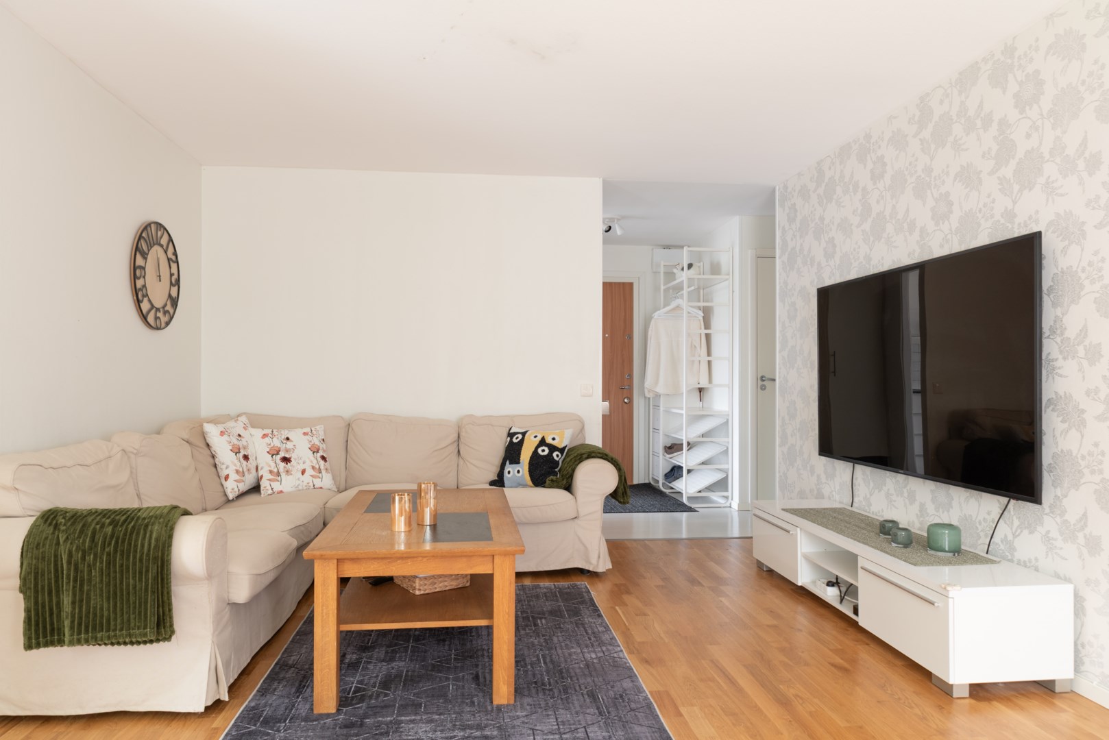 Bostadsbild från Släggkastargatan 11, Såld i Rönnby, Västerås