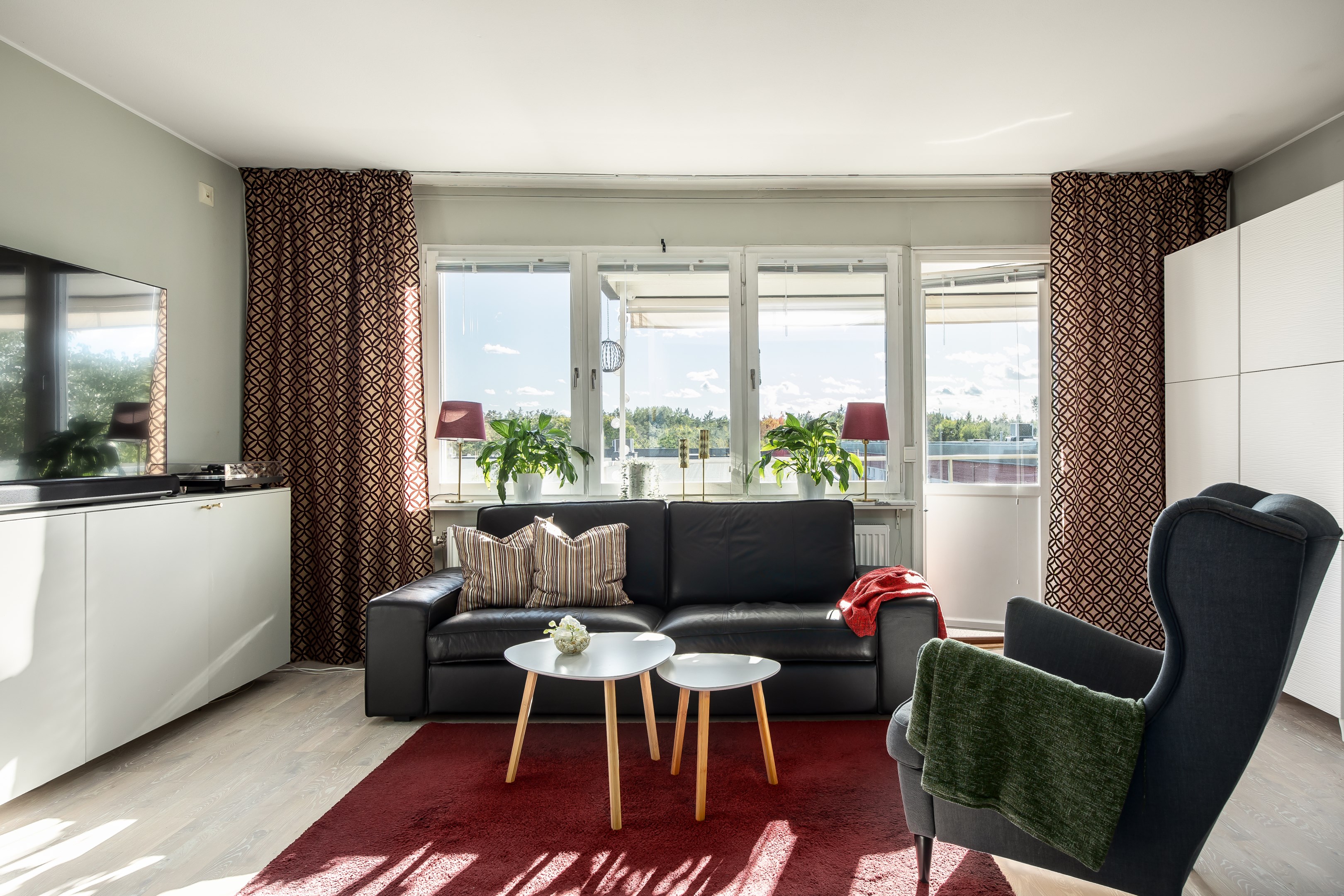 Bostadsbild från Ljuskärrsvägen 37, Kommande i Ljuskärrsberget - Saltsjöbaden, Nacka