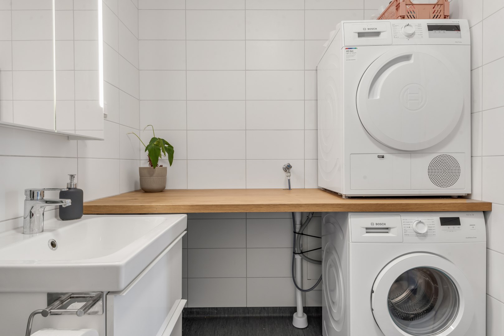 Bostadsbild från Plugghakevägen 1, Såld i Gunsta, Uppsala