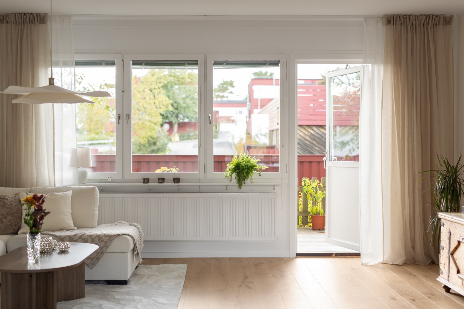 Bostadsbild från Ljuskärrsvägen 38, Till salu i Ljuskärrsberget - Saltsjöbaden, Nacka