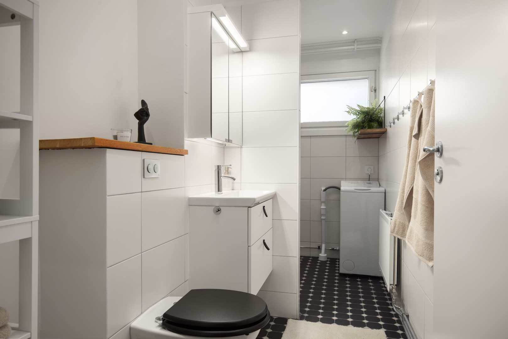 Bostadsbild från Ljuskärrsvägen 38, Till salu i Ljuskärrsberget - Saltsjöbaden, Nacka