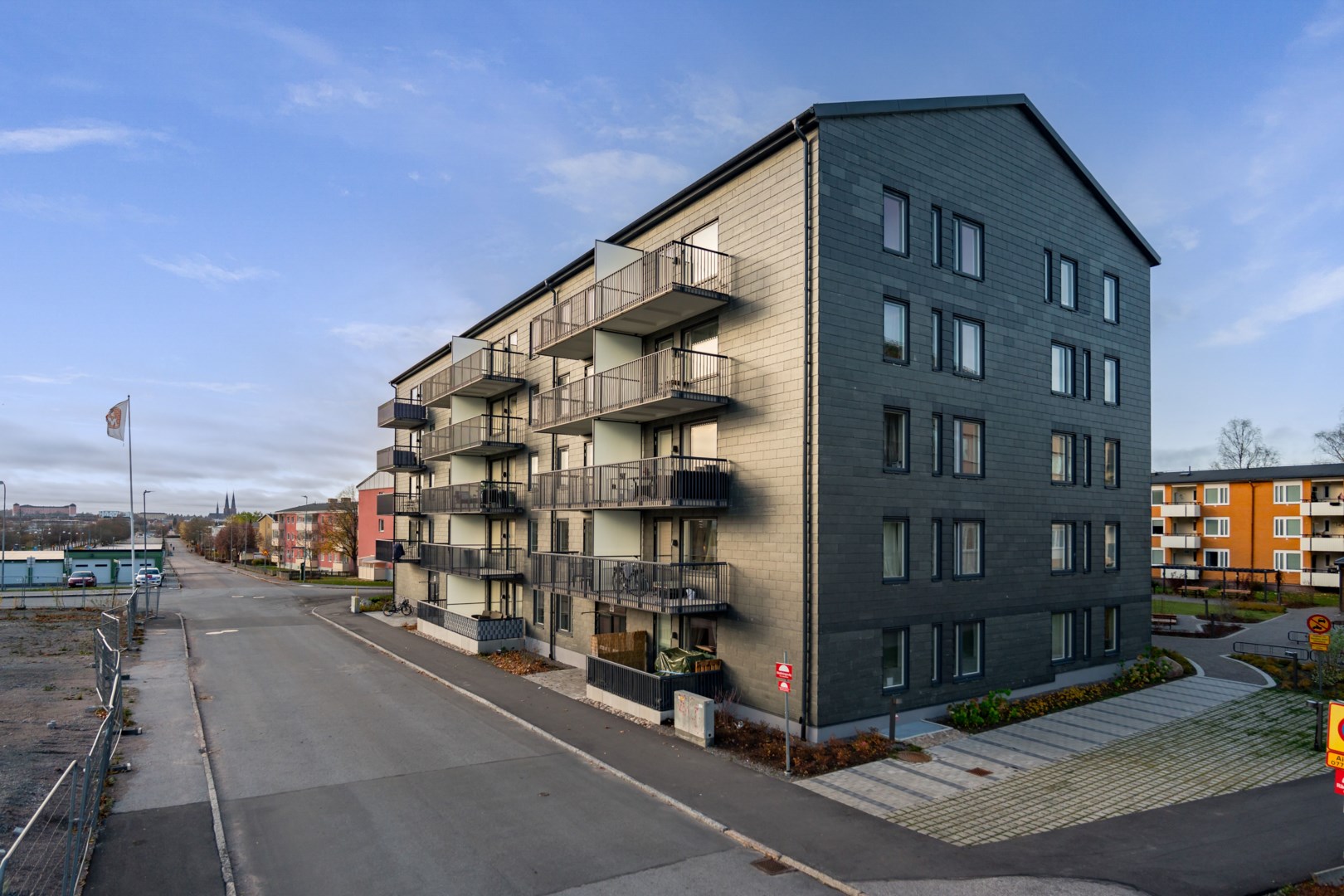 Bostadsbild från Gränby bilgata 26, Kommande i Gränby backe, Uppsala