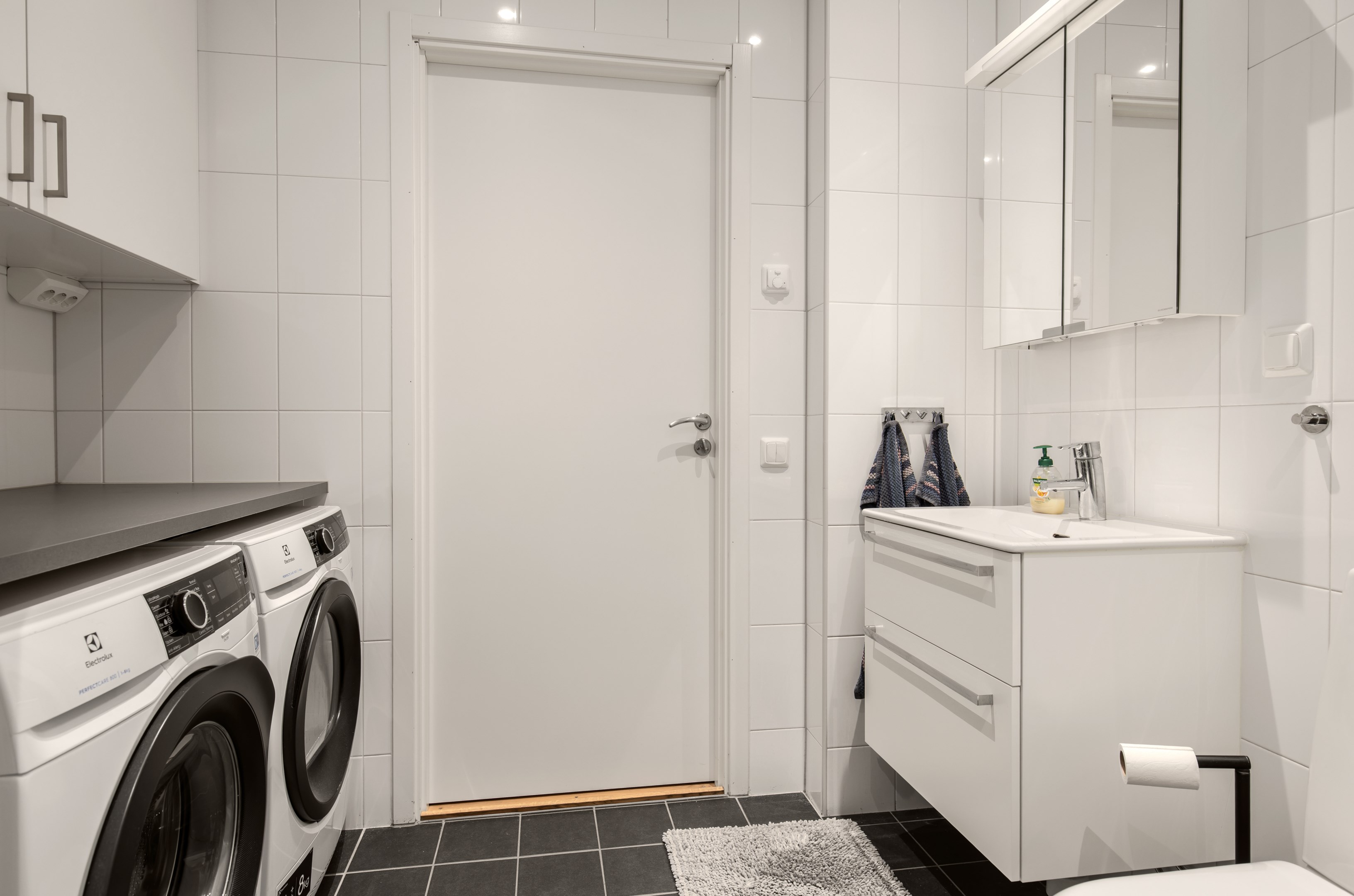 Bostadsbild från Tollareslingan 22, 1 tr, Till salu i Tollare, Nacka